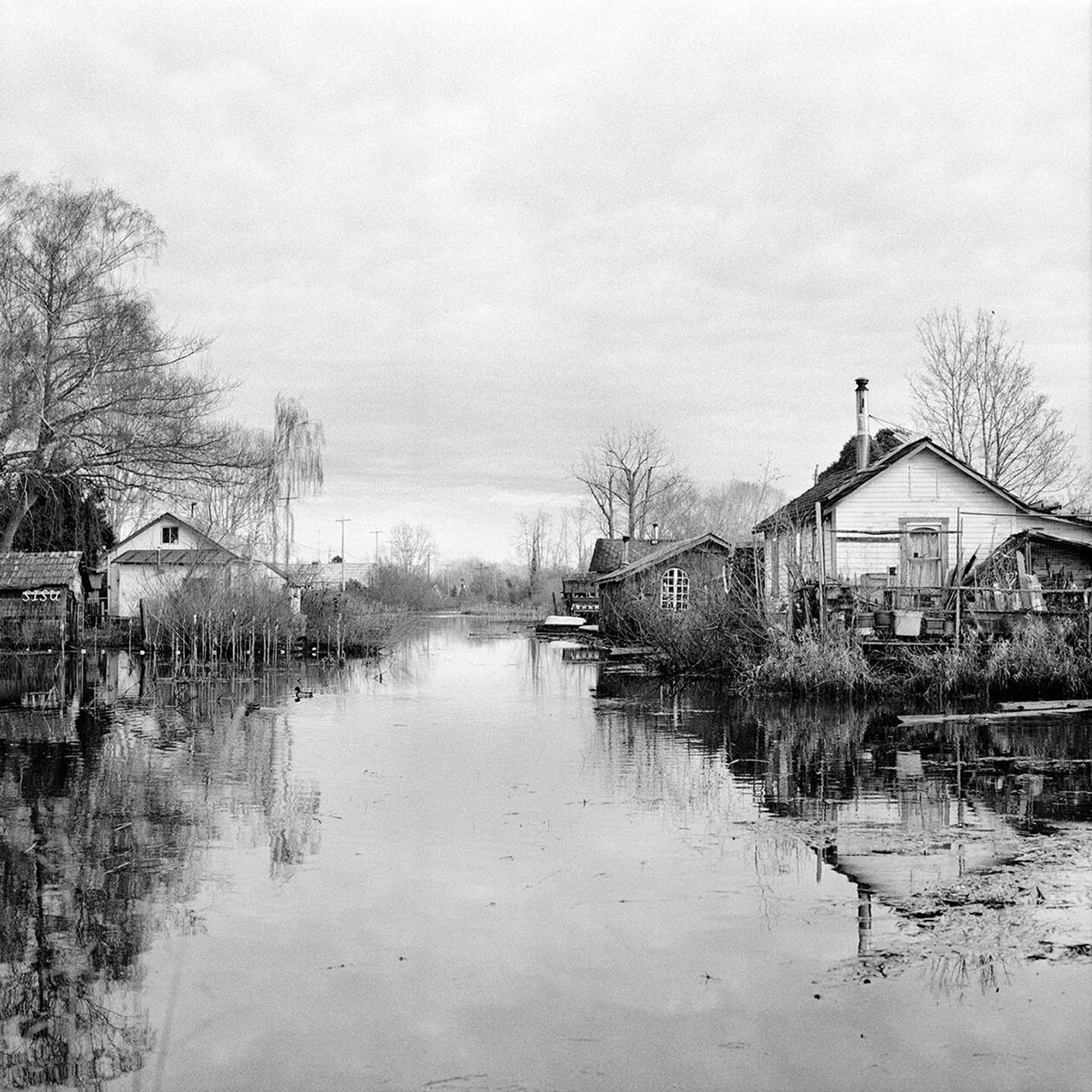 © Osheen Harruthoonyan - HIGH TIDE, FINN SLOUGHToned gelatin silver print