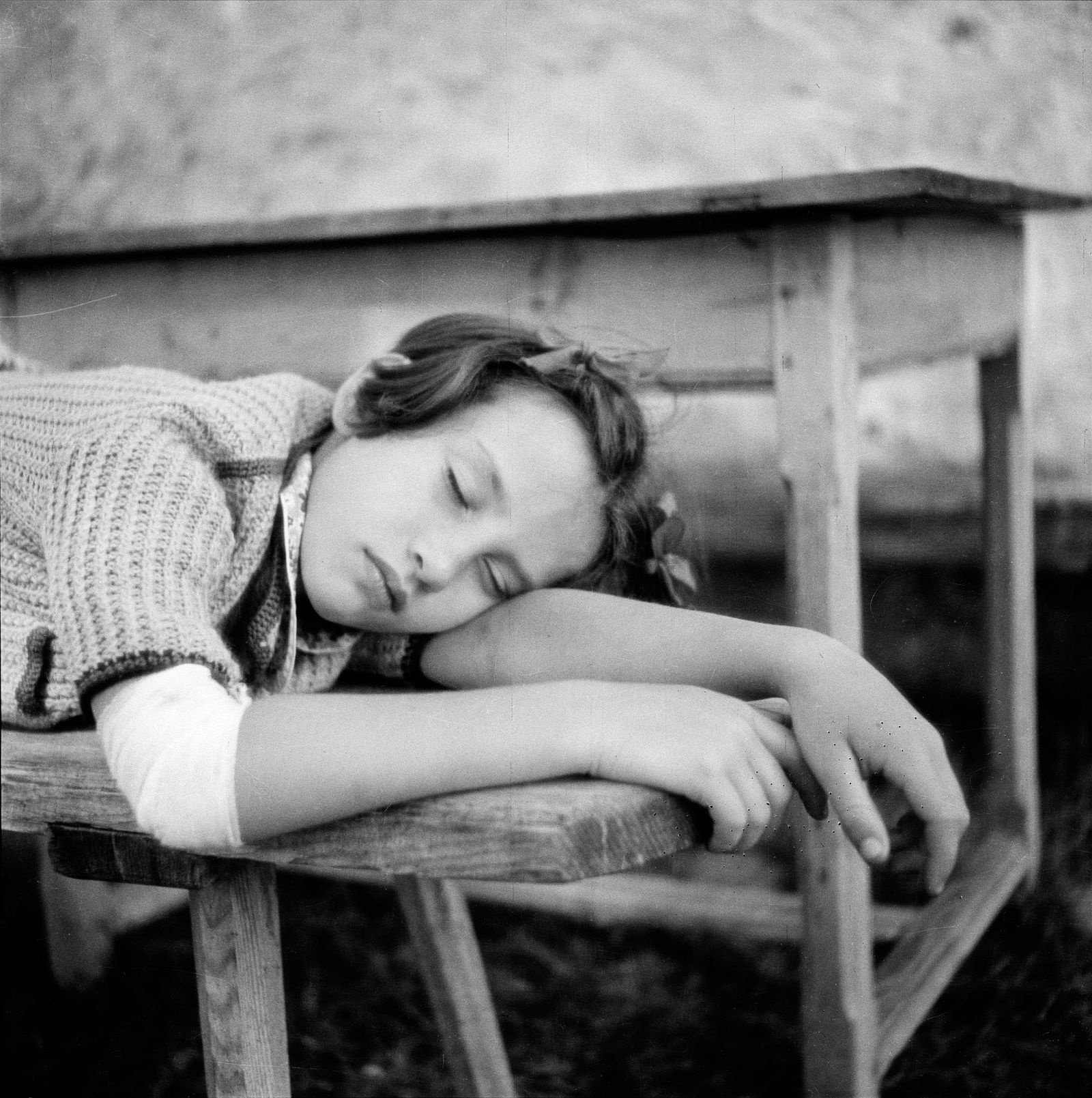 © Edition Patrick Frey - Image from the Die Verwandte. Aus dem fotografischen Nachlass der Anne-Marie von Wolff by Mimi Von Moos photography project