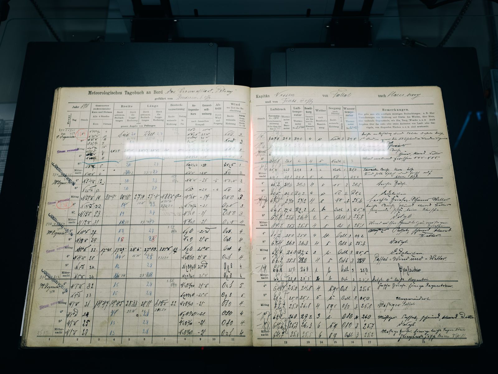 © Jan Richard Heinicke - A ship journal at the Federal Maritime and Hydrographic Agency in Hamburg.