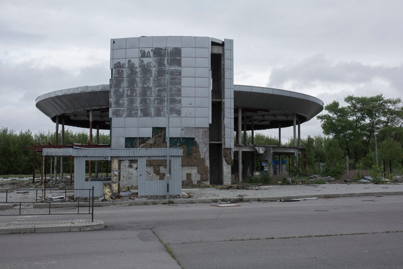 © Marek M. Berezowski - Image from the Donbass. Aftermath. photography project