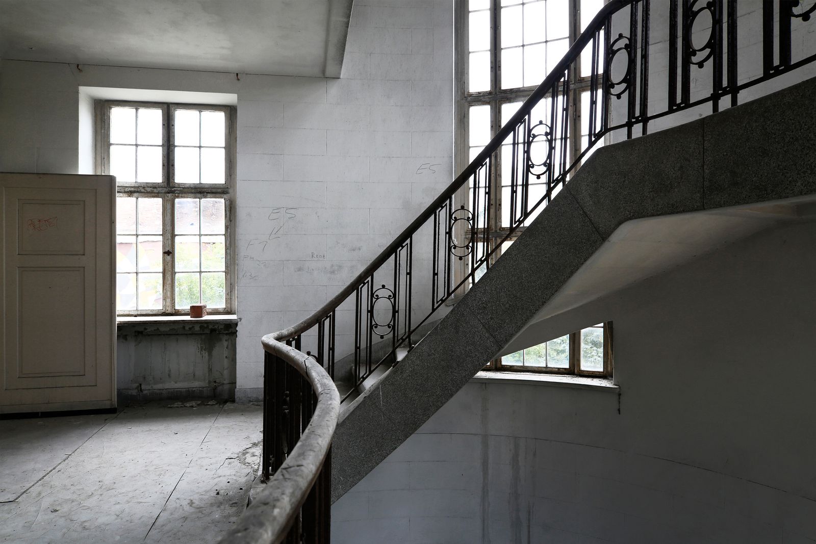 © Francesca Pompei - Francesca Pompei-The old theater-The last floor