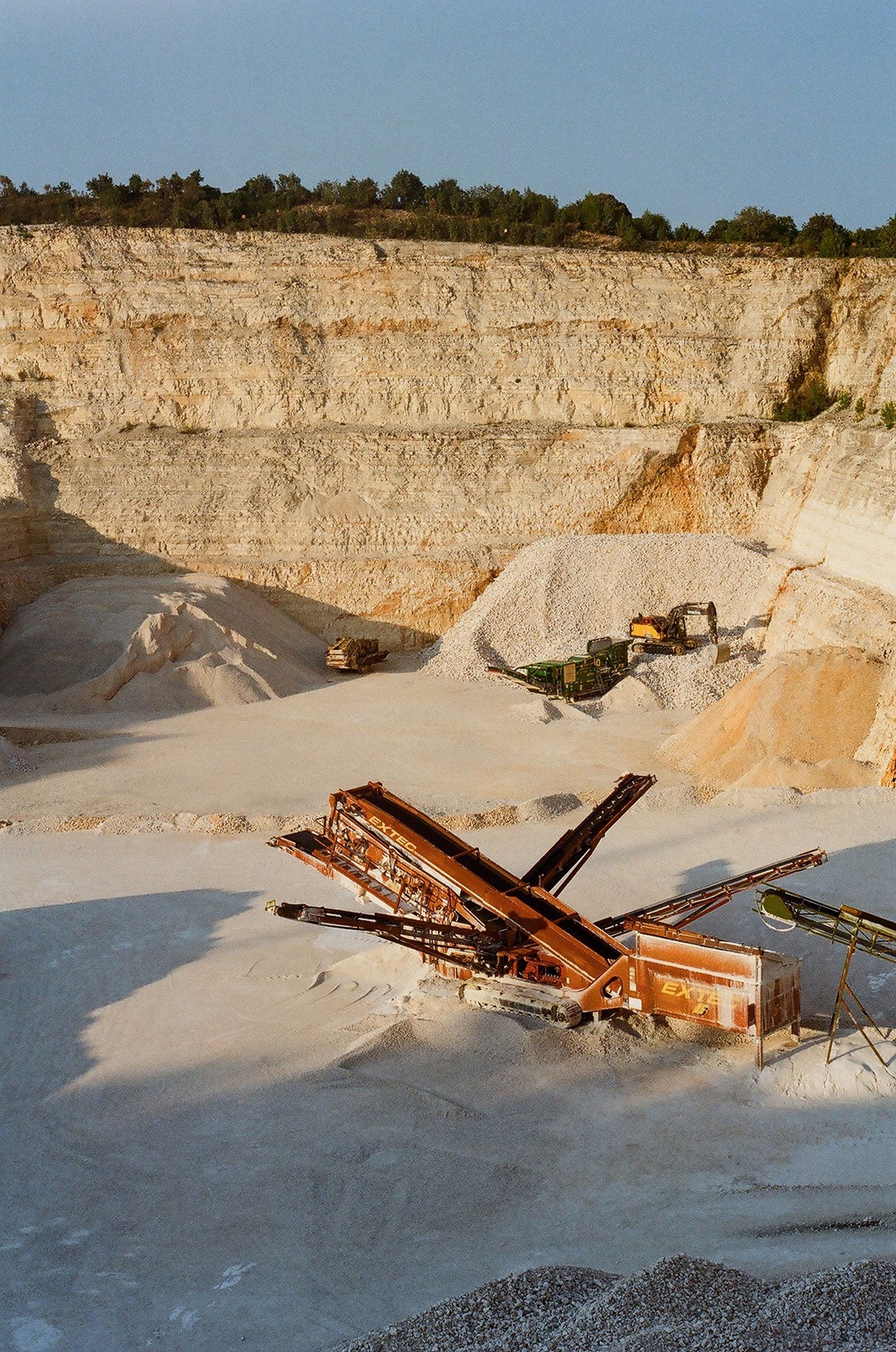 © Jakub Stanek - Image from the Let's build a sandcastle photography project