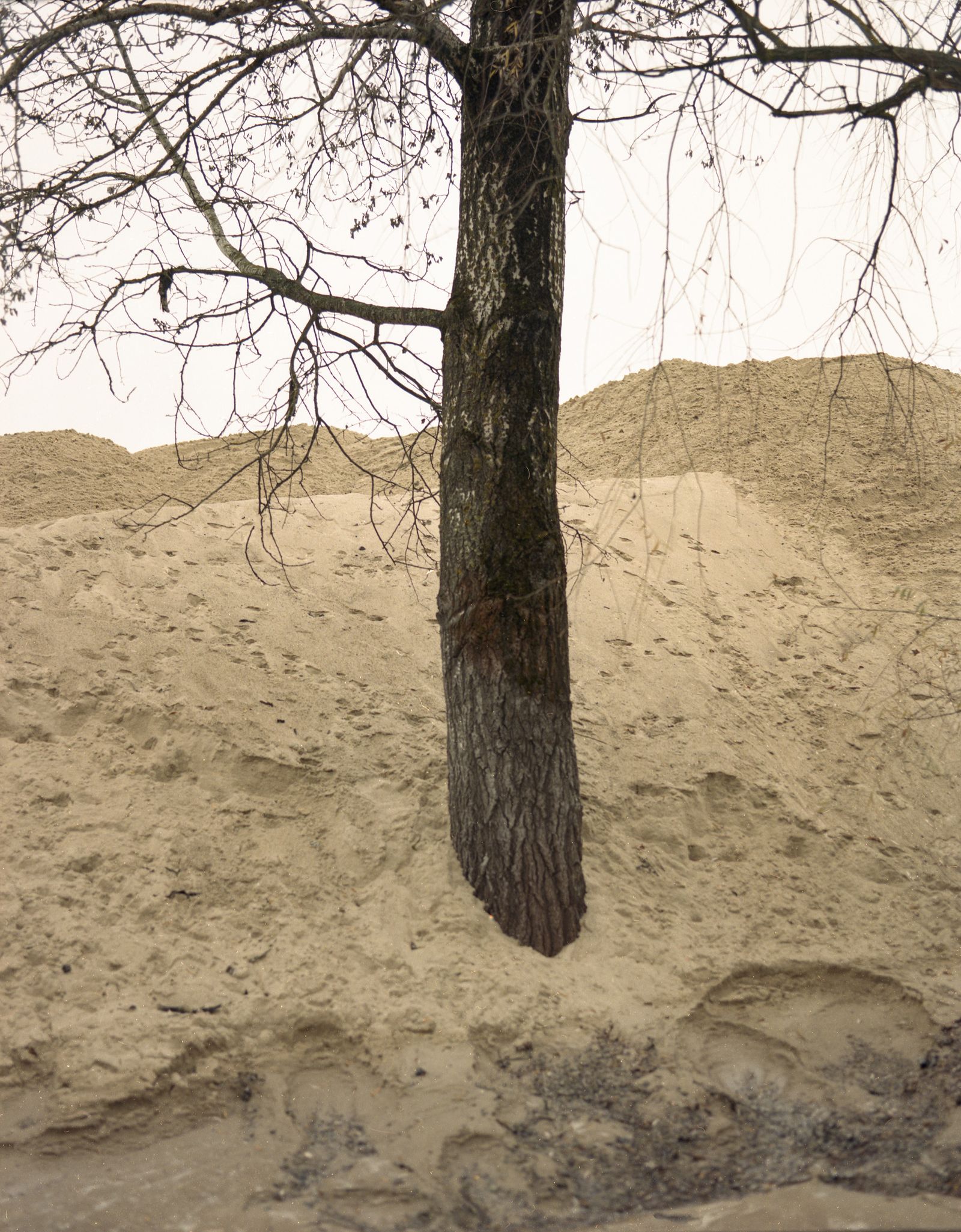 © Jakub Stanek - Image from the Let's build a sandcastle photography project