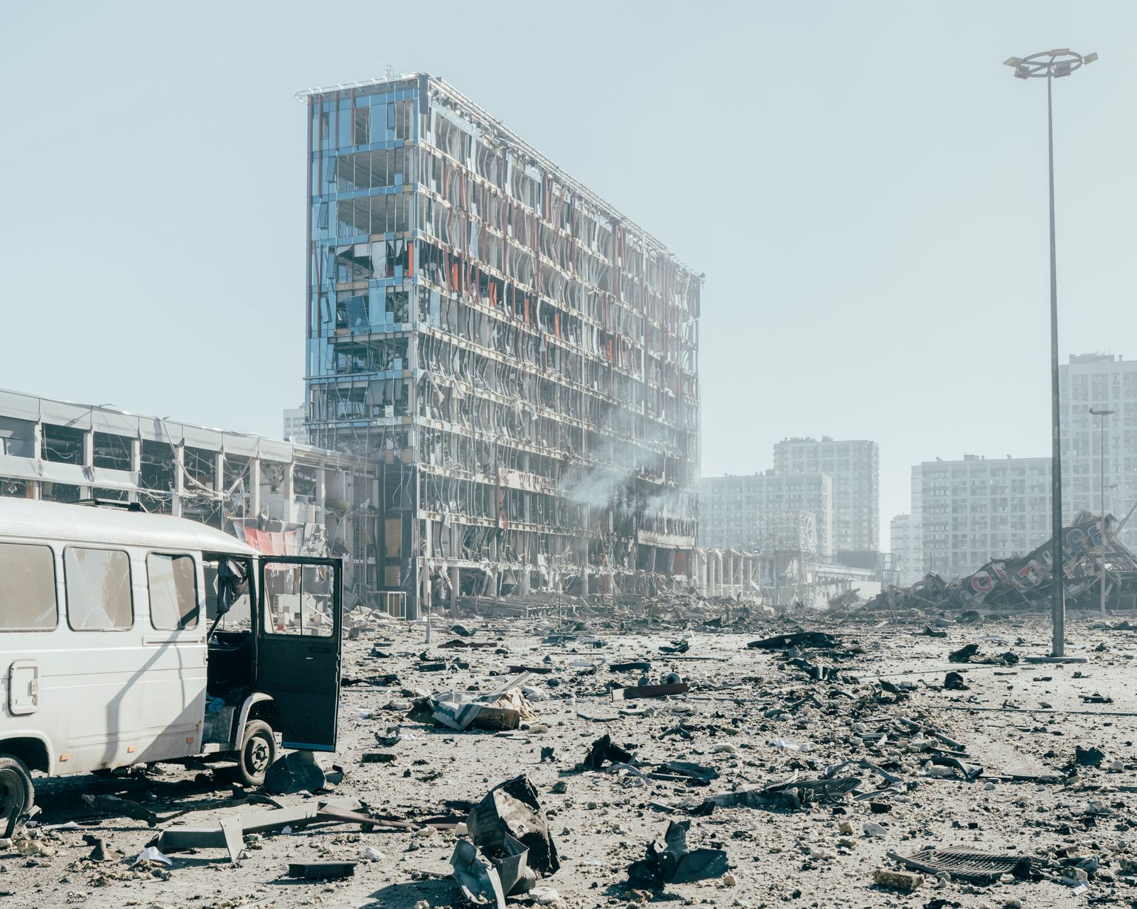 © Robin Hinsch - Image from the Lonely are all the Bridges photography project