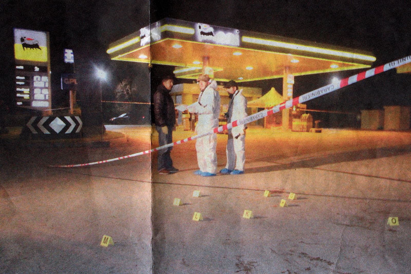 © Serena Radicioli - Newspaper Murder, Archive, Latina (2012)