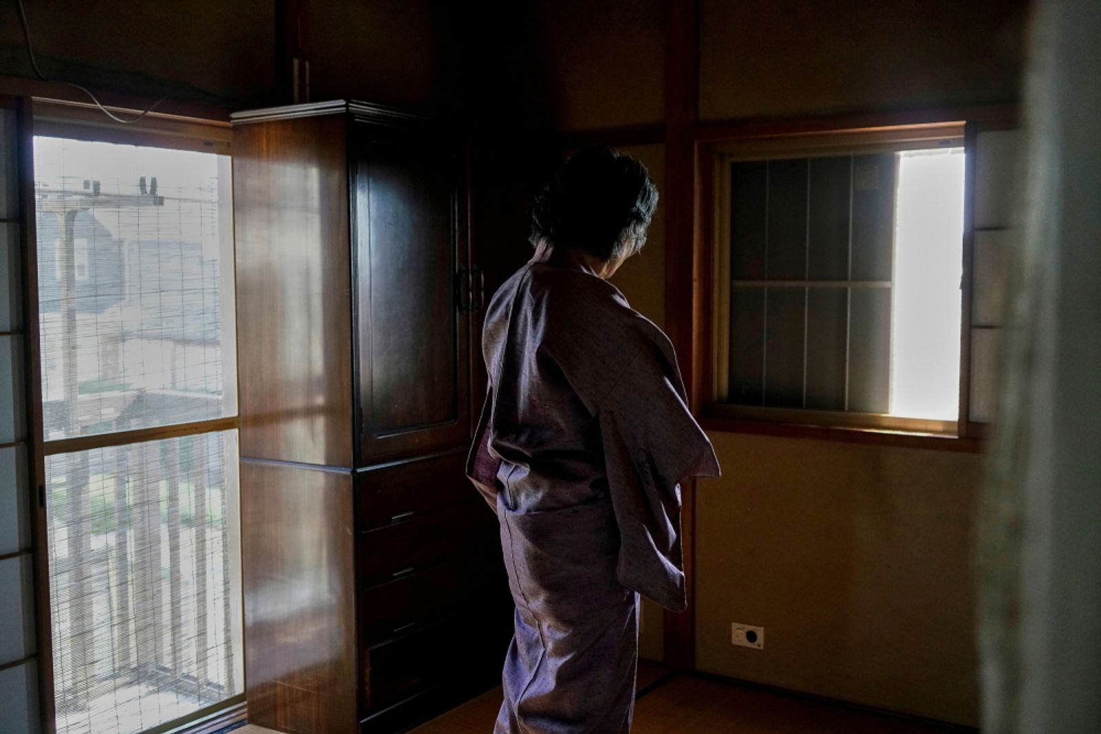 © Kai Yokoyama - My mother doesn't go out because of this pandemic, but she wears a kimono at home. This is a memento of her late mother.