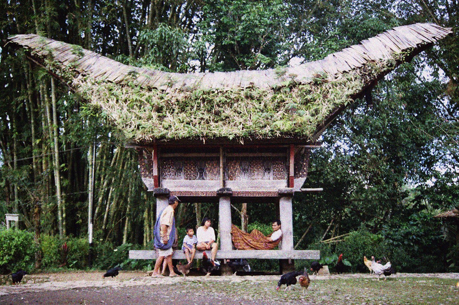 © Florent Roussel - Image from the TANA TORAJA photography project