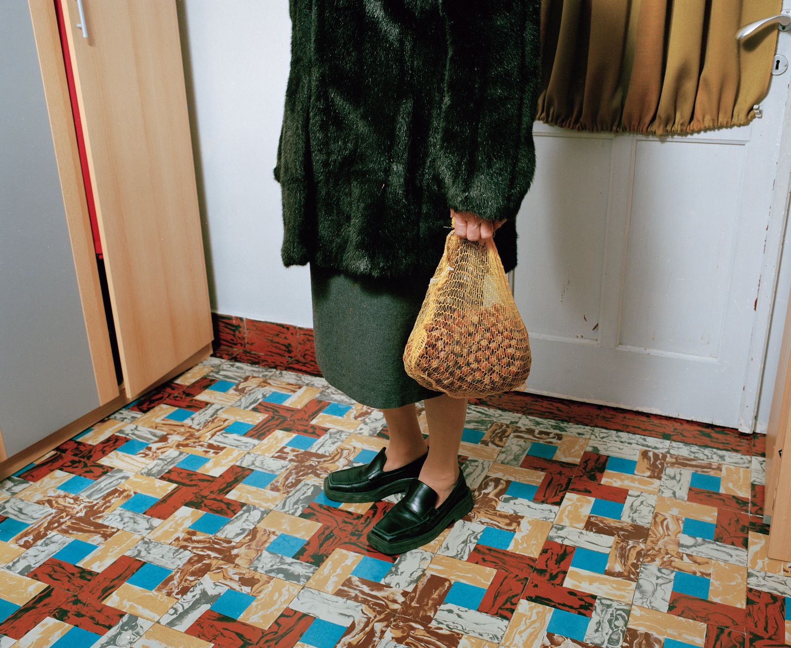 © Kayin Luys - Image from the Don't Trust Pretty Girls photography project