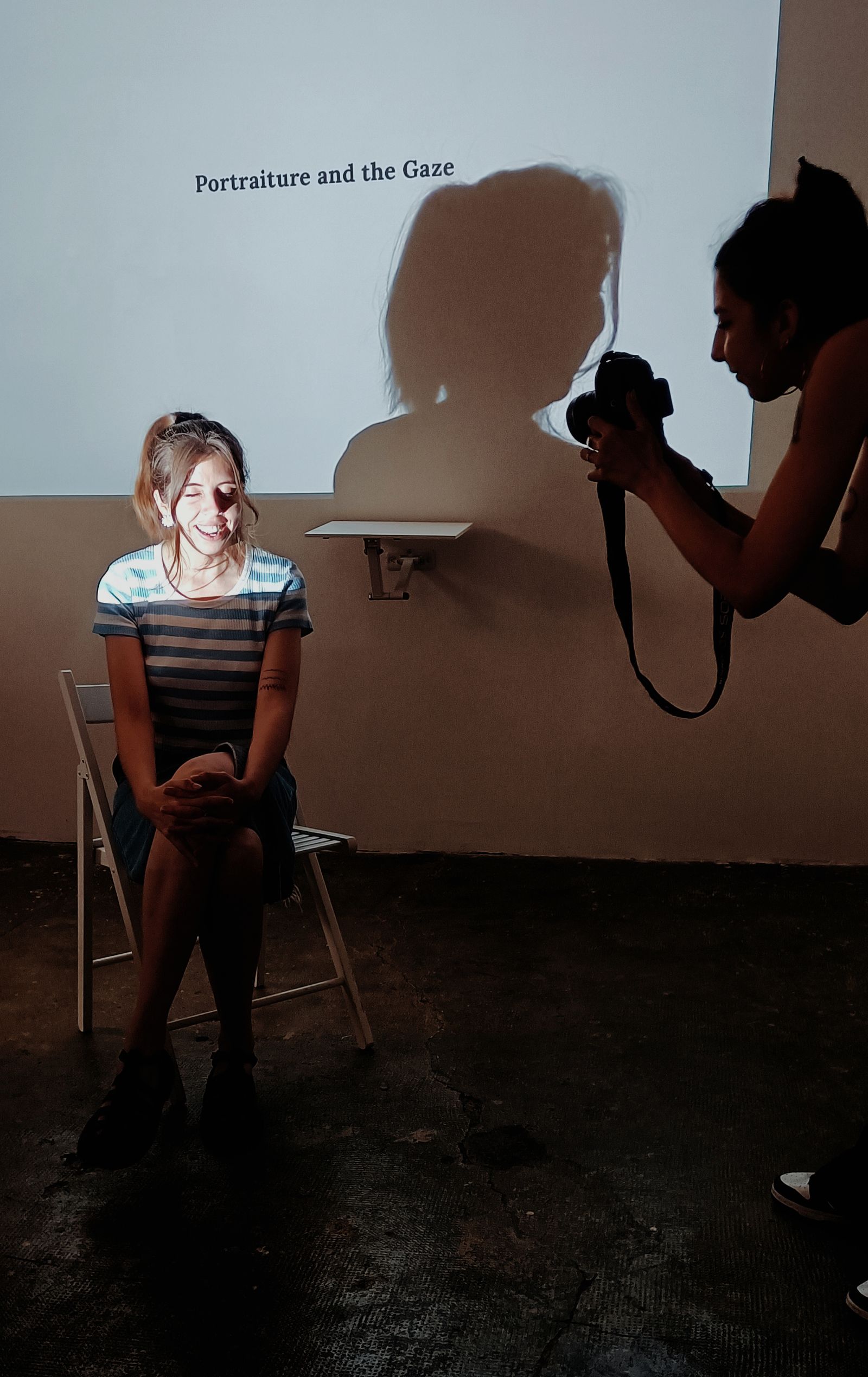 Photographer Marisol Mendez and the participants during her workshop Portraiture And The Gaze, PhMuseum Lab © PhMuseum