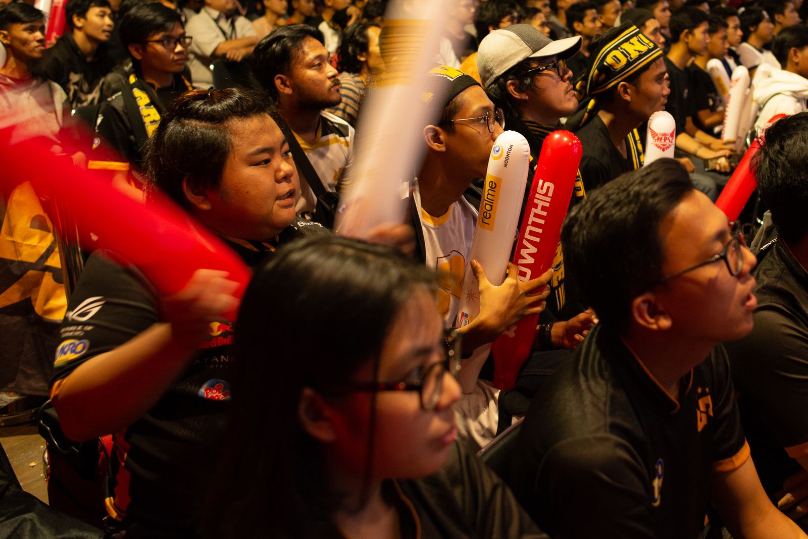 © Hafitz Maulana - The enthusiasm of the e-sport club supporters during e-sports competitions.