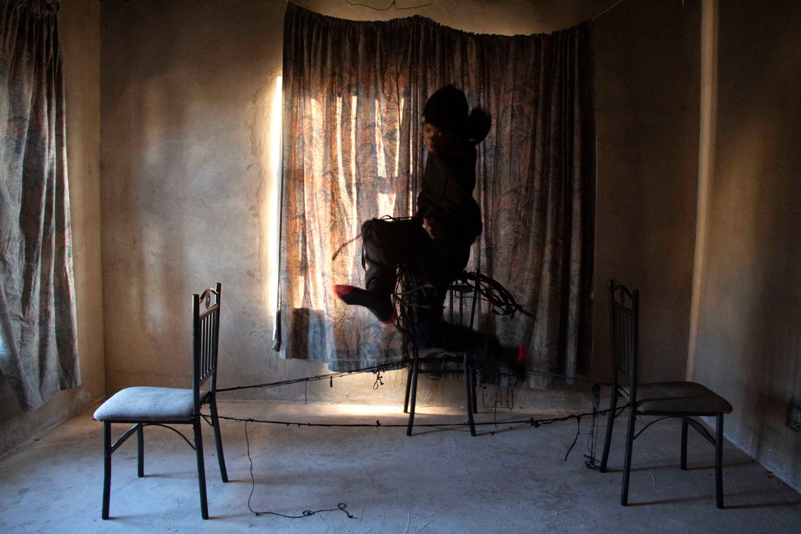 © Thandiwe Msebenzi - Thandiwe Msebenzi, Asimboni amakhwenkweni IV