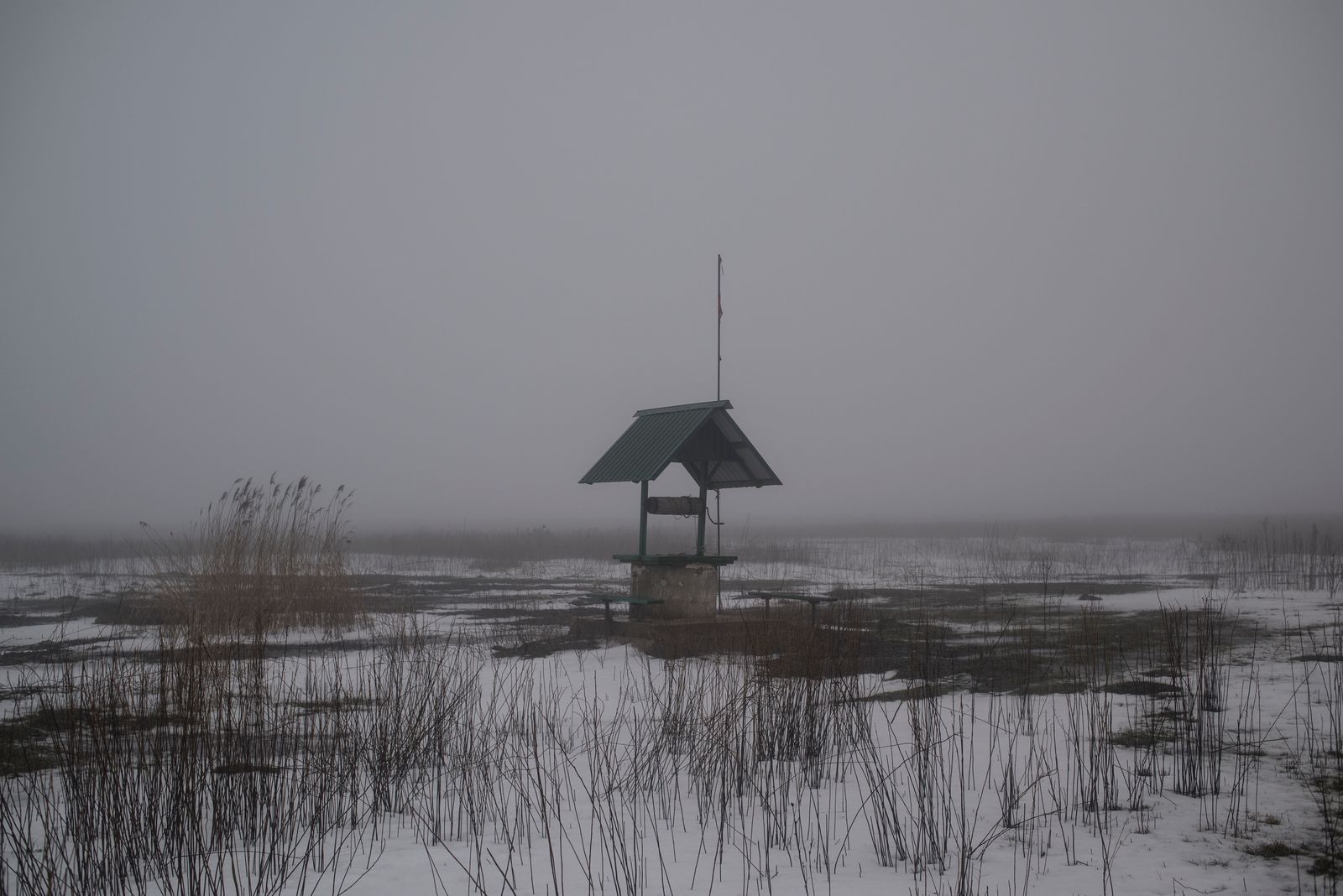 © Valery Melnikov - Abandoned water well. The Yasnoye settlement in the Donetsk Region, Ukraine