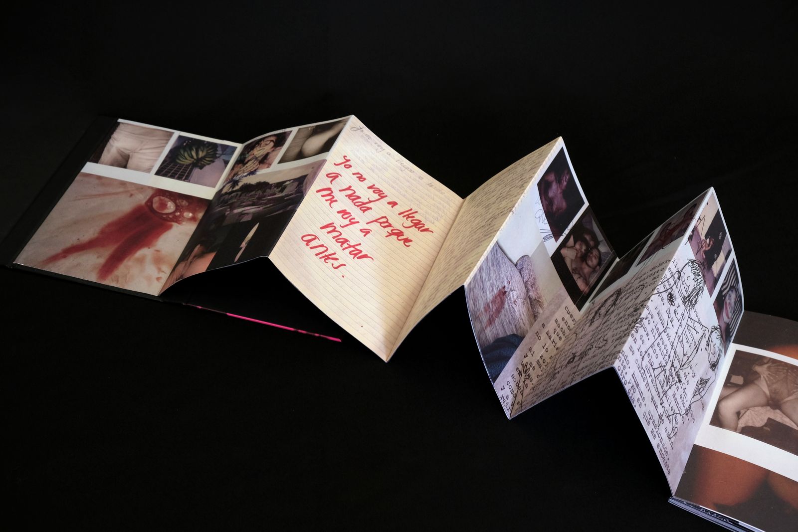 © Gabriella N. Báez - Image from the La gente deprimida tiene sexo sucio y ganas de morir photography project