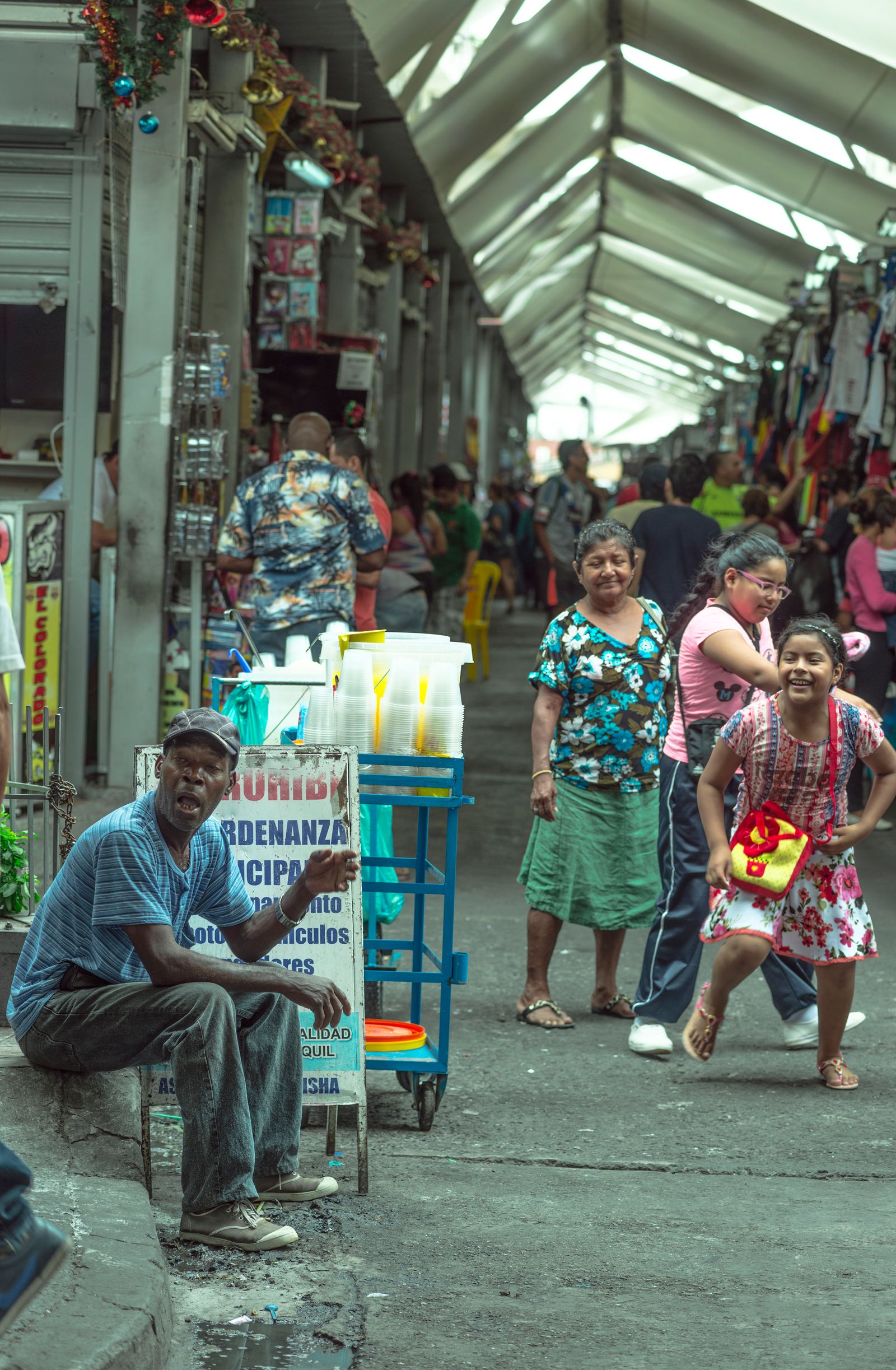 © Ila Coronel - Image from the habitantes del Caos(la bahia) photography project