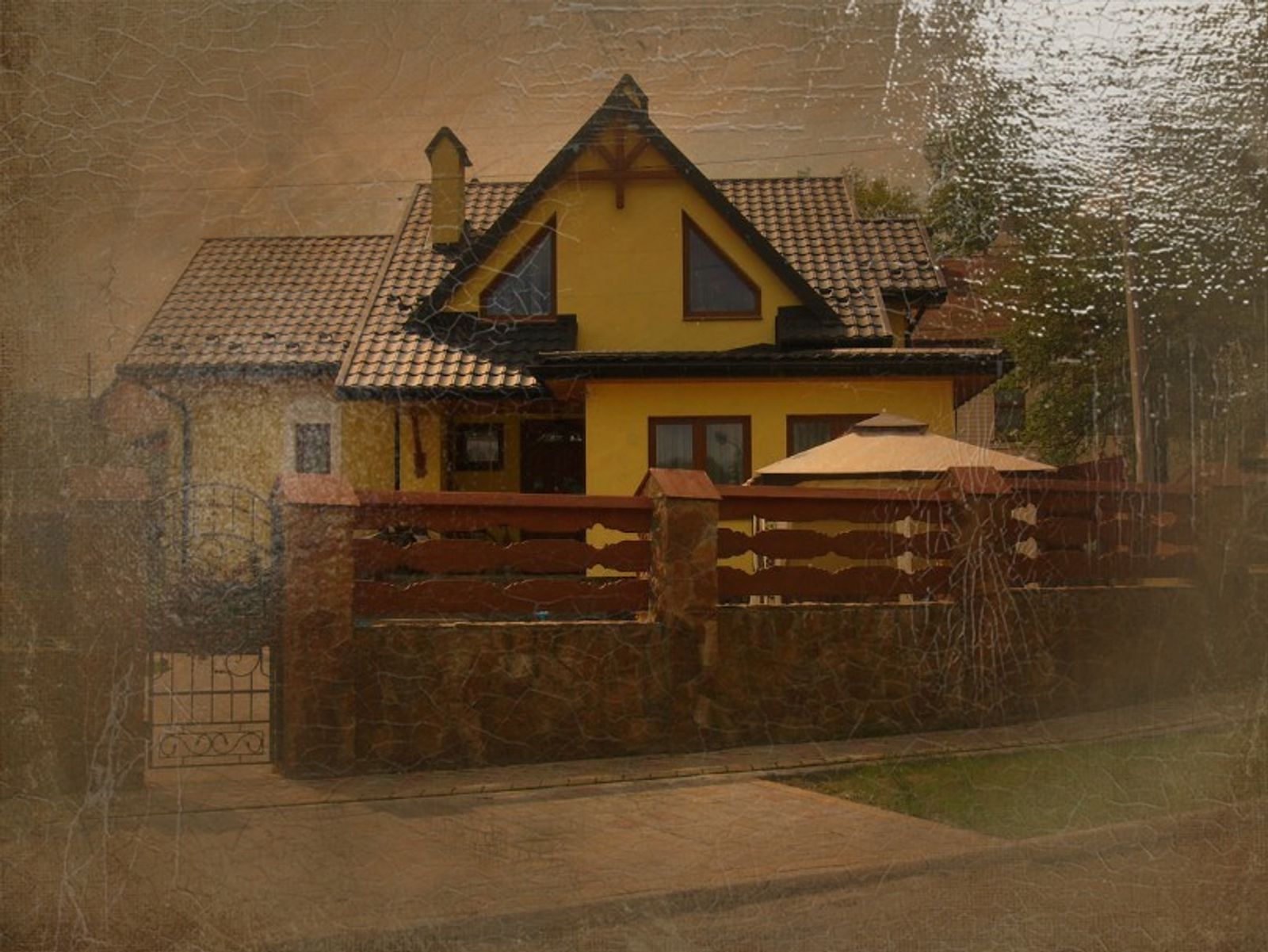 © Andrei  Kolyaskin - Living  house  of  modern  construction  in  town  Drogobych  of  Lviv  region , Ukraine .