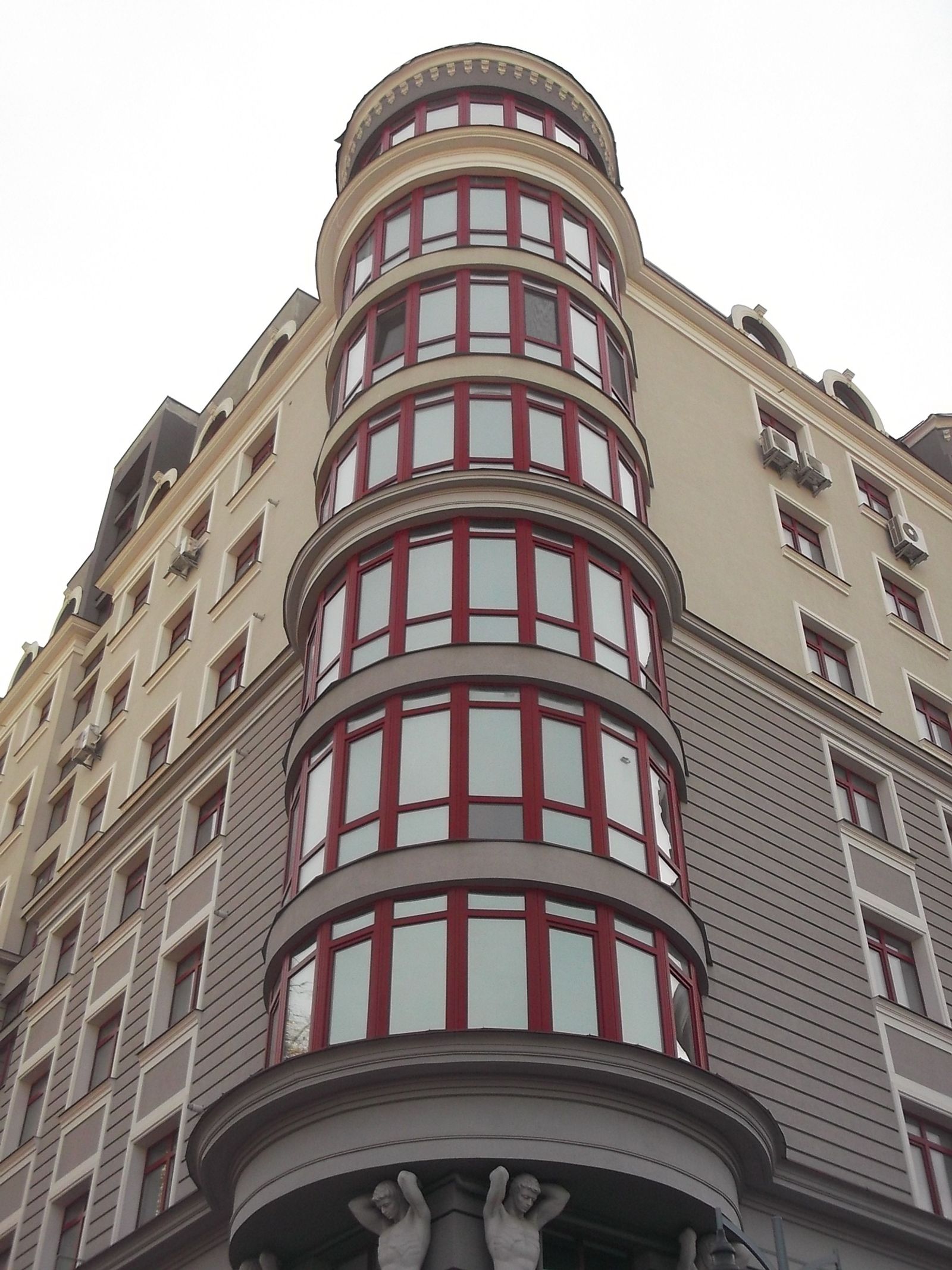 © Andrei  Kolyaskin - New  house  of  modern  construction  in  Ivano - Frankivsk  City , Ukraine .