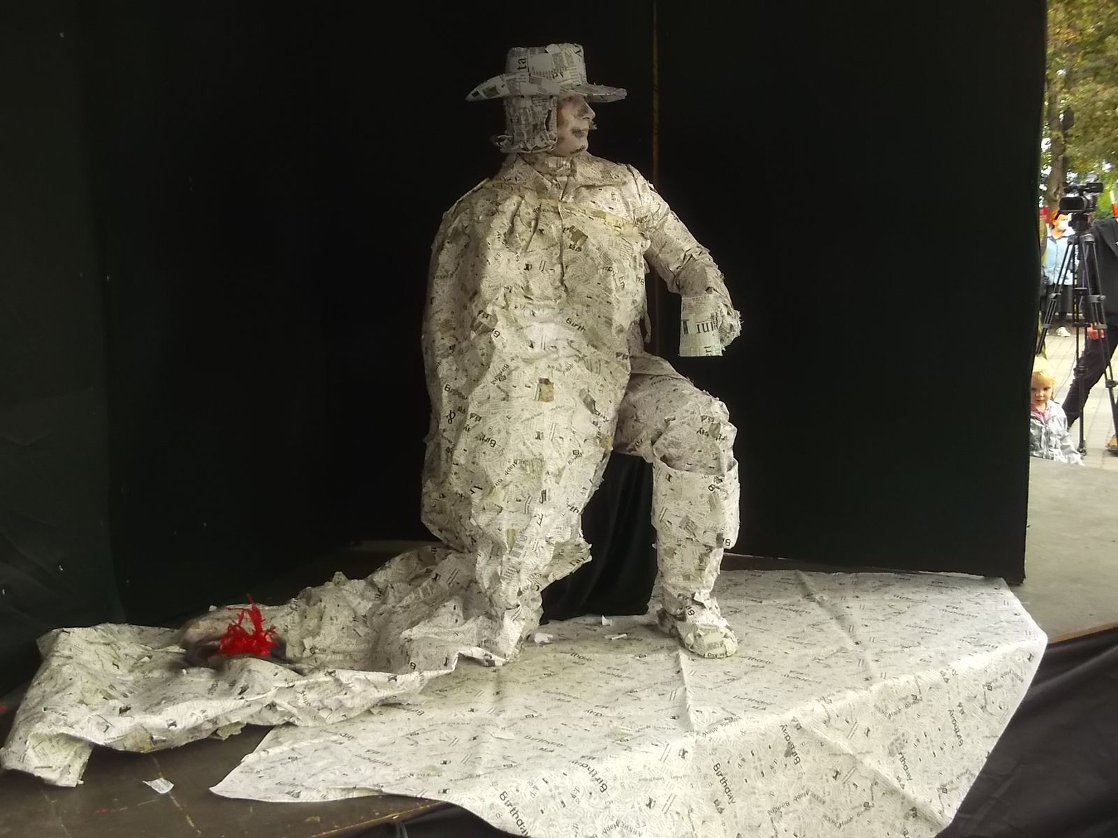 © Andrei  Kolyaskin - Living  sculptures  show  on  the  central  part  of  Ivano - Frankivsk  City , Ukraine .