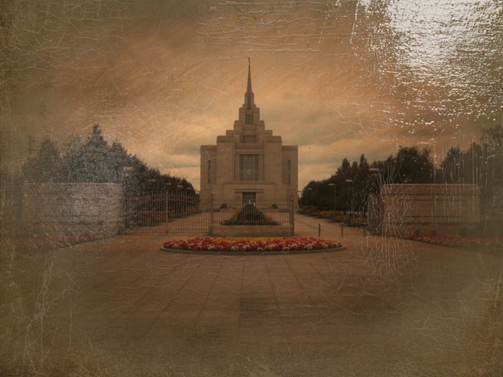 © Andrei  Kolyaskin - Image from the Ukrainian  Kyiv  Temple  in  oil  painting  2 photography project