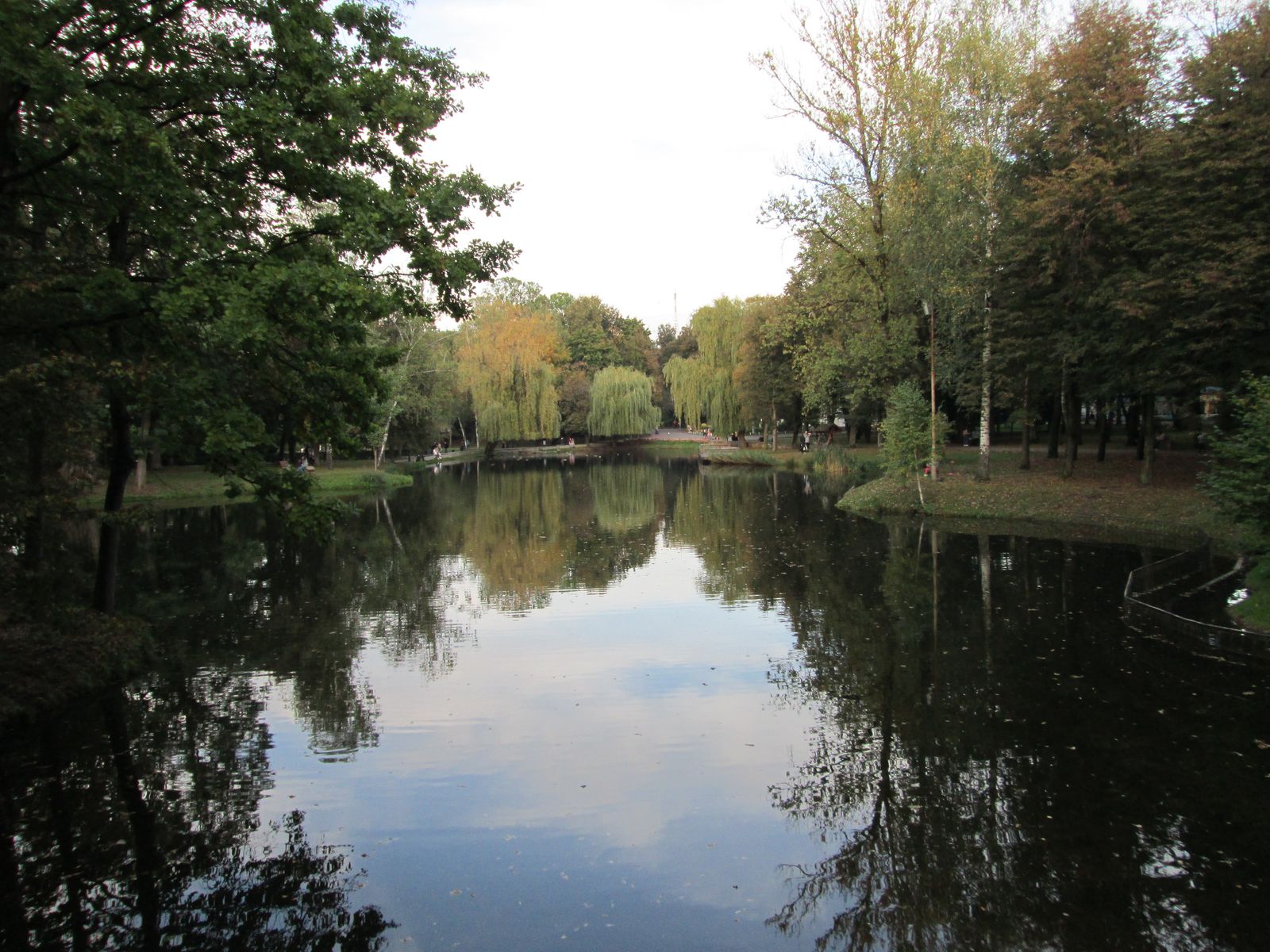 © Andrei  Kolyaskin - Pond  on  the  central  park  of  Ivano - Frankivsk  City , Ukraine .