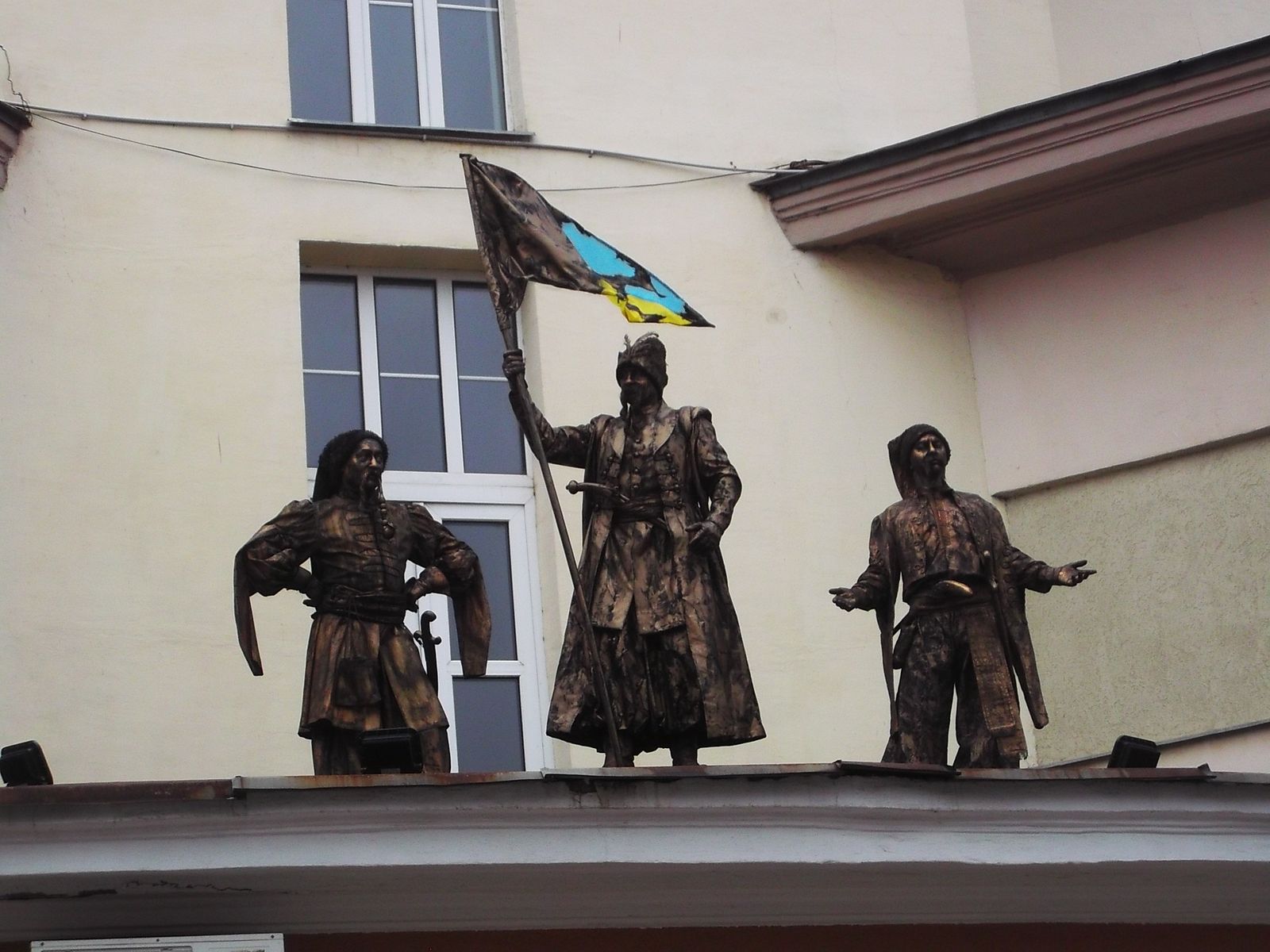 © Andrei  Kolyaskin - Living  sculptures  on  the  Independence  Day  in  Ivano - Frankivsk  City , Ukraine .