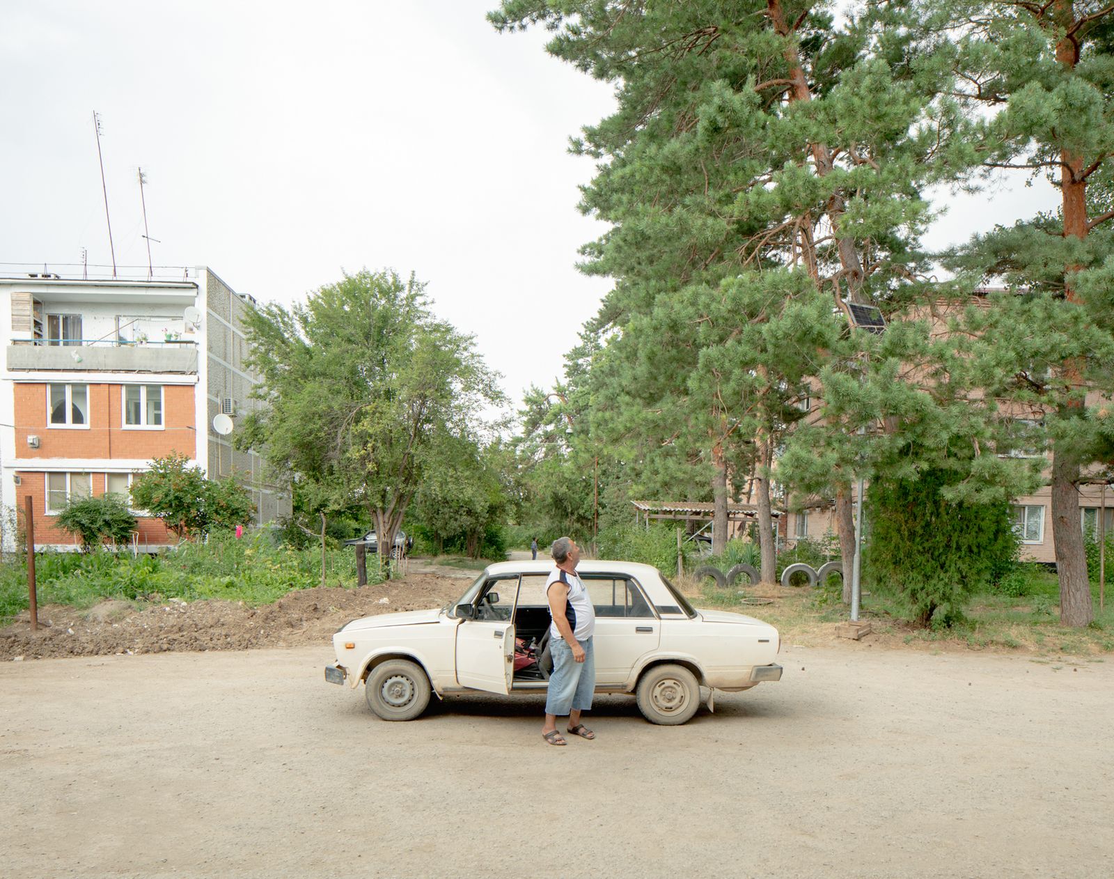 © Marcos Zegers  - Image from the The unknown story of 93 young Chileans who were studying in Russia in 1973 and are stranded there after the coup d’état photography project