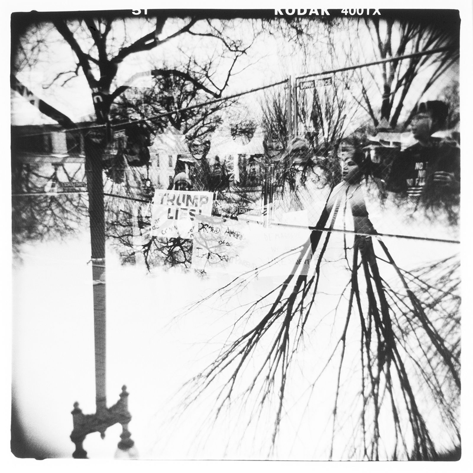 © Elizabeth Z. Pineda - Image from the Caught between Two Worlds photography project