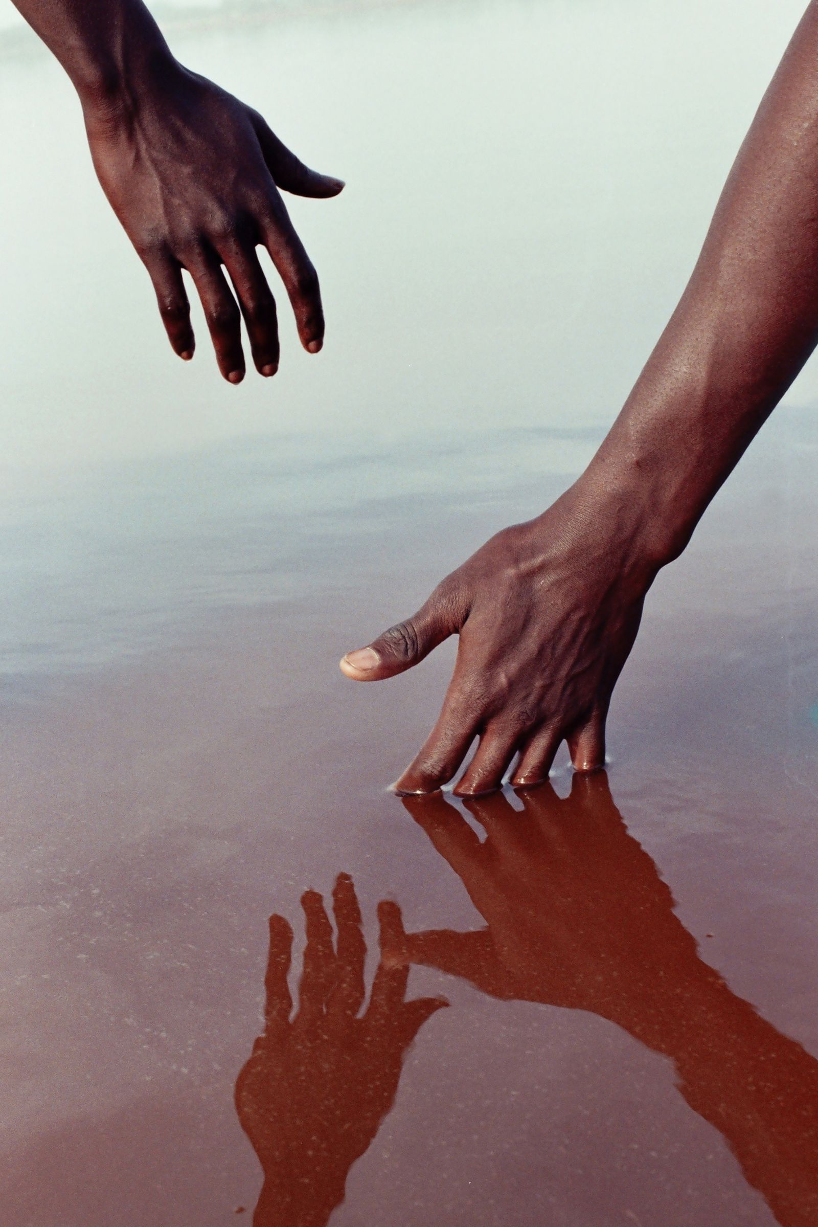 © Denisse Ariana Pérez - Image from the "Men and Water" photography project