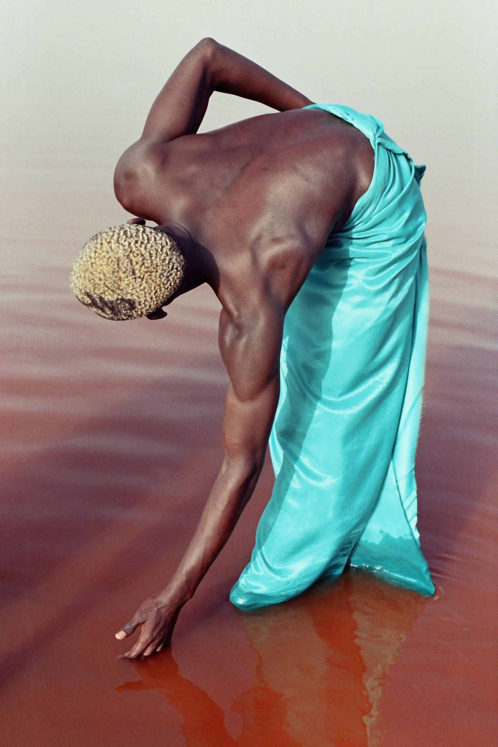 © Denisse Ariana Pérez - Image from the "Men and Water" photography project