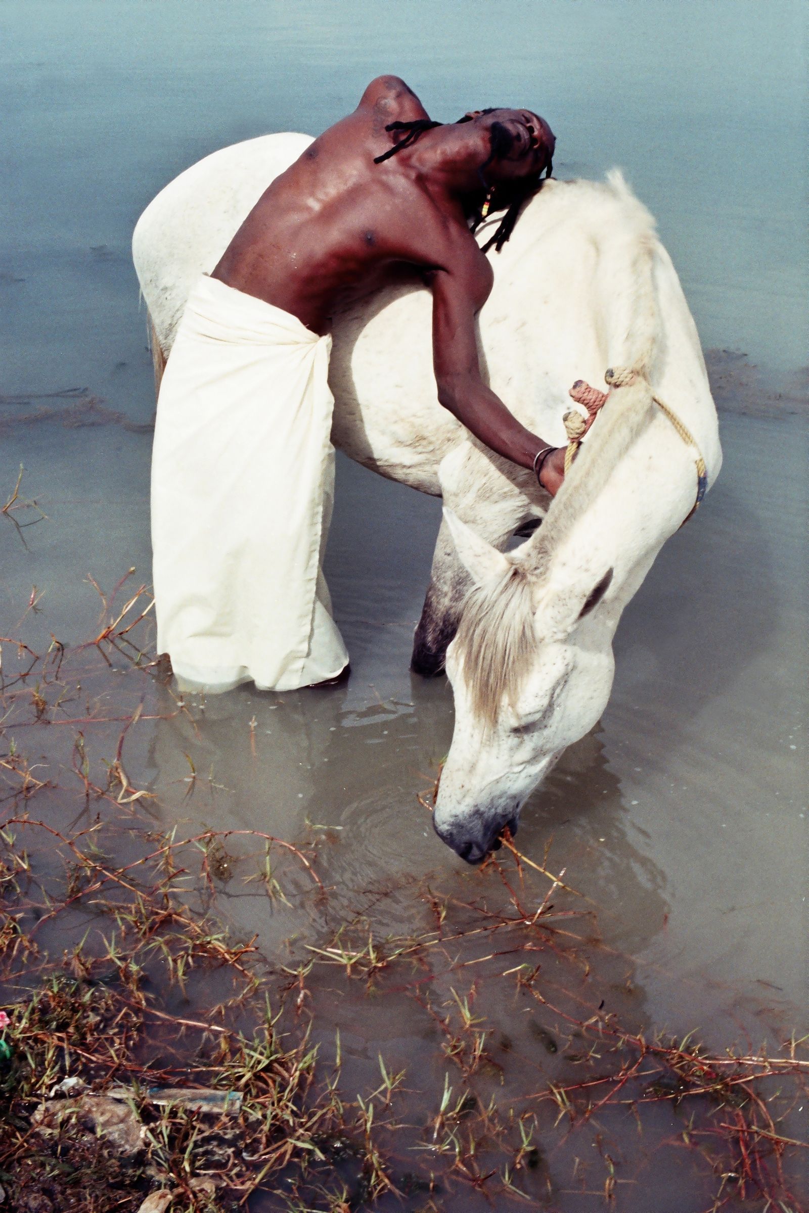 © Denisse Ariana Pérez - Image from the "Men and Water" photography project