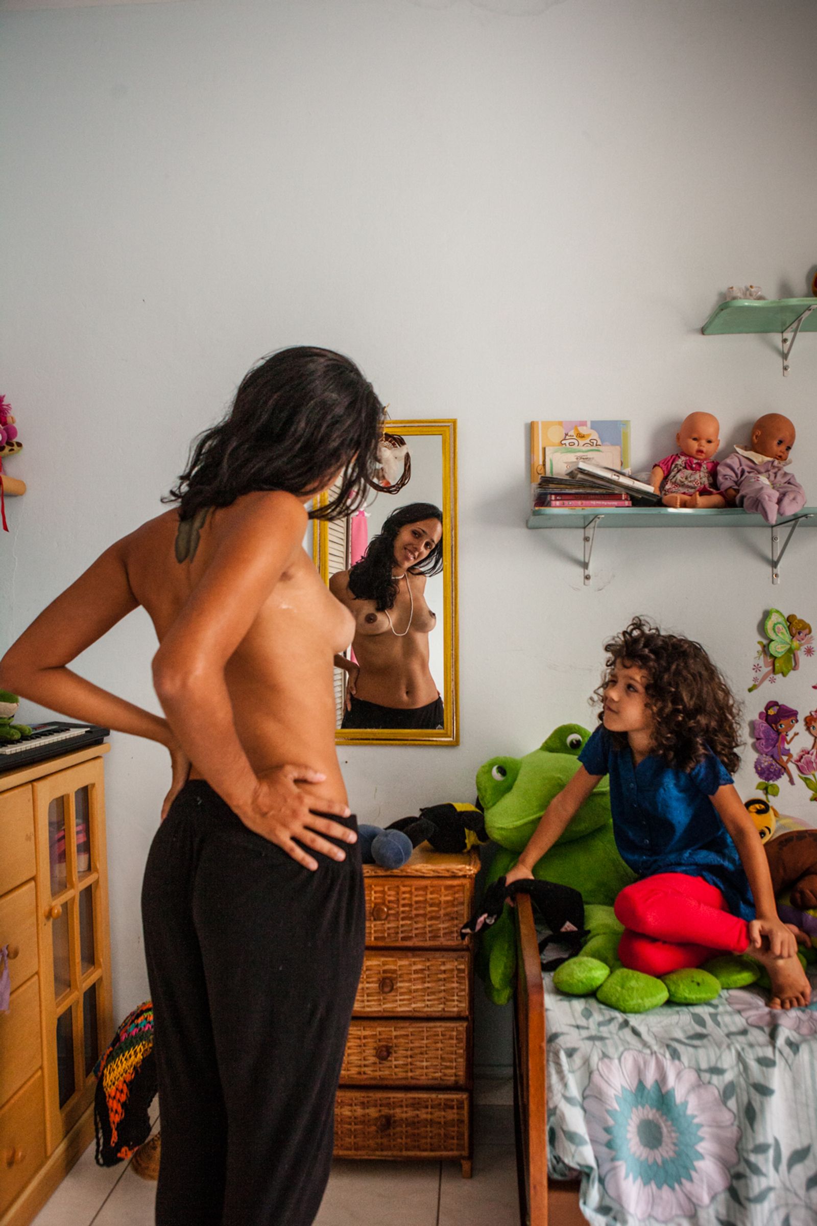 © Leticia Valverdes - Image from the BIRTH MARKS- OBSTETRIC VIOLENCE IN BRAZIL, A CONTEMPORARY HUMAN RIGHTS ISSUE photography project