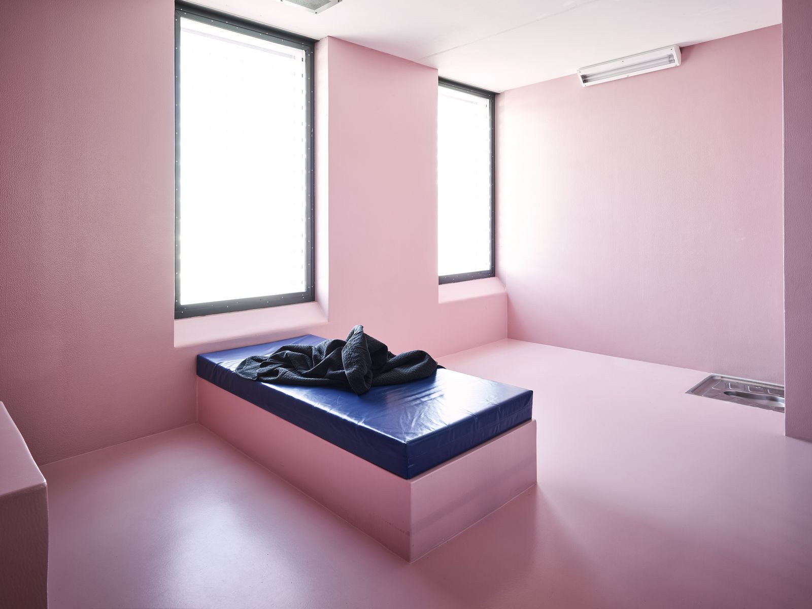 © Kostas Maros - calming cell of a high security prison in Burgdorf near Bern.