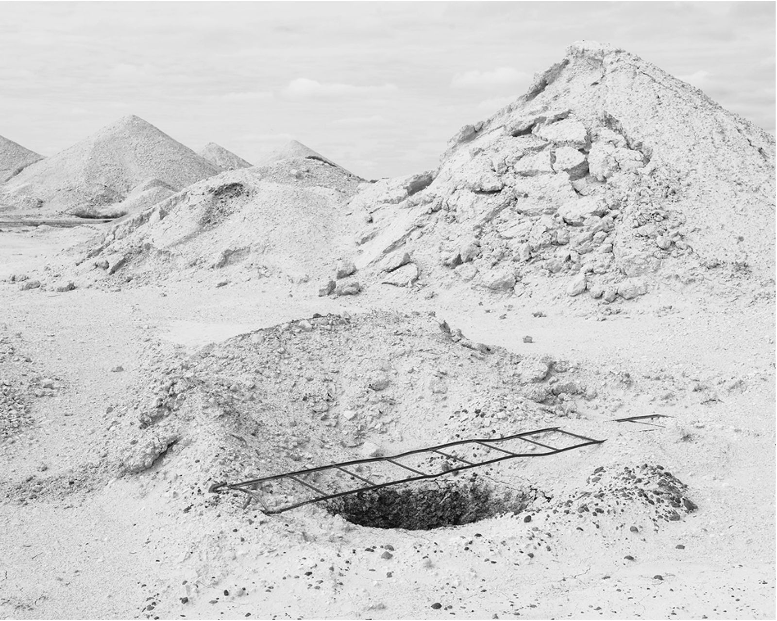 © Antoine Bruy, from the series Outback Mythologies - The White Man's Hole