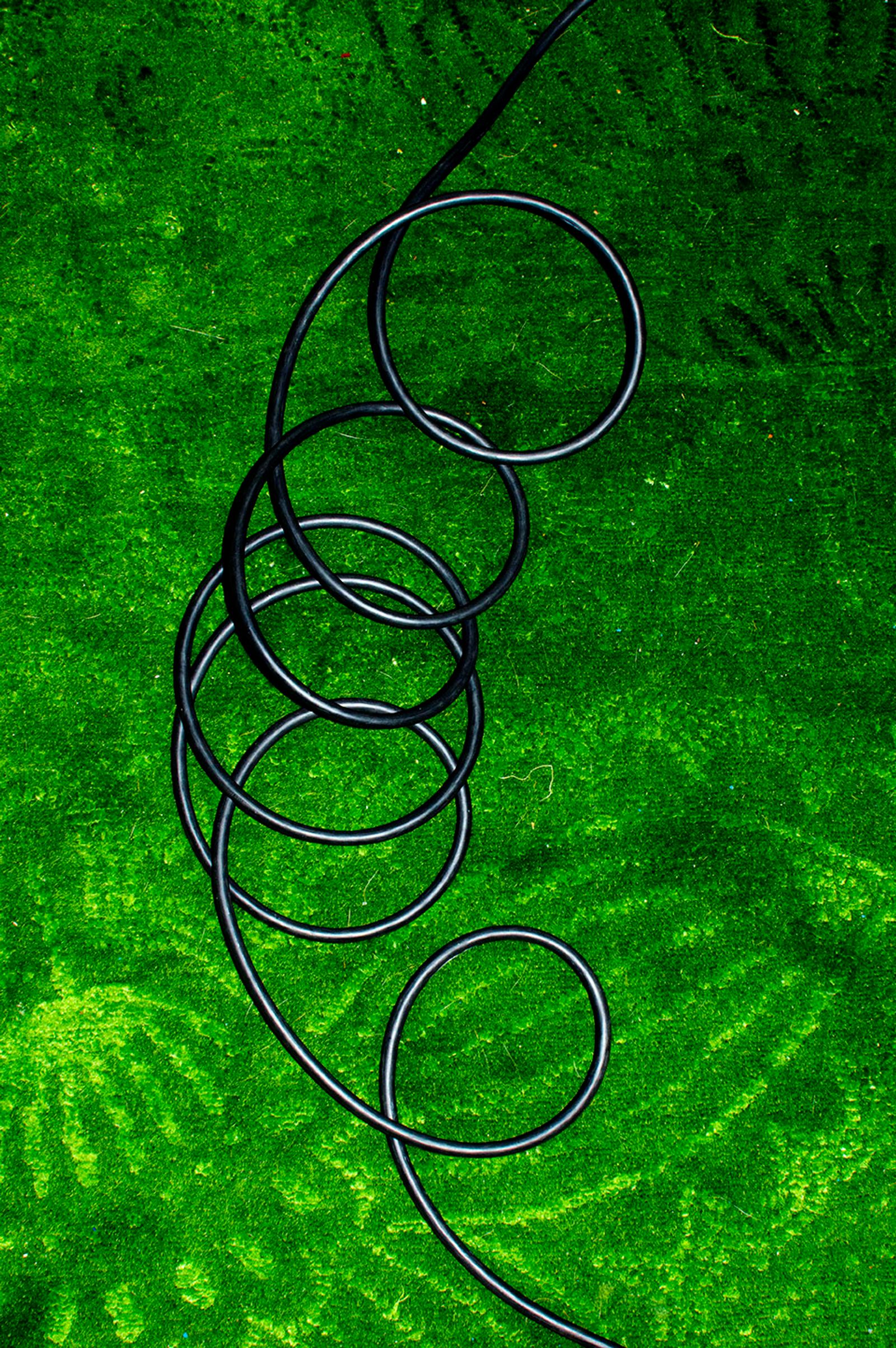 © Chelsea Muscat - Vacuum Wires