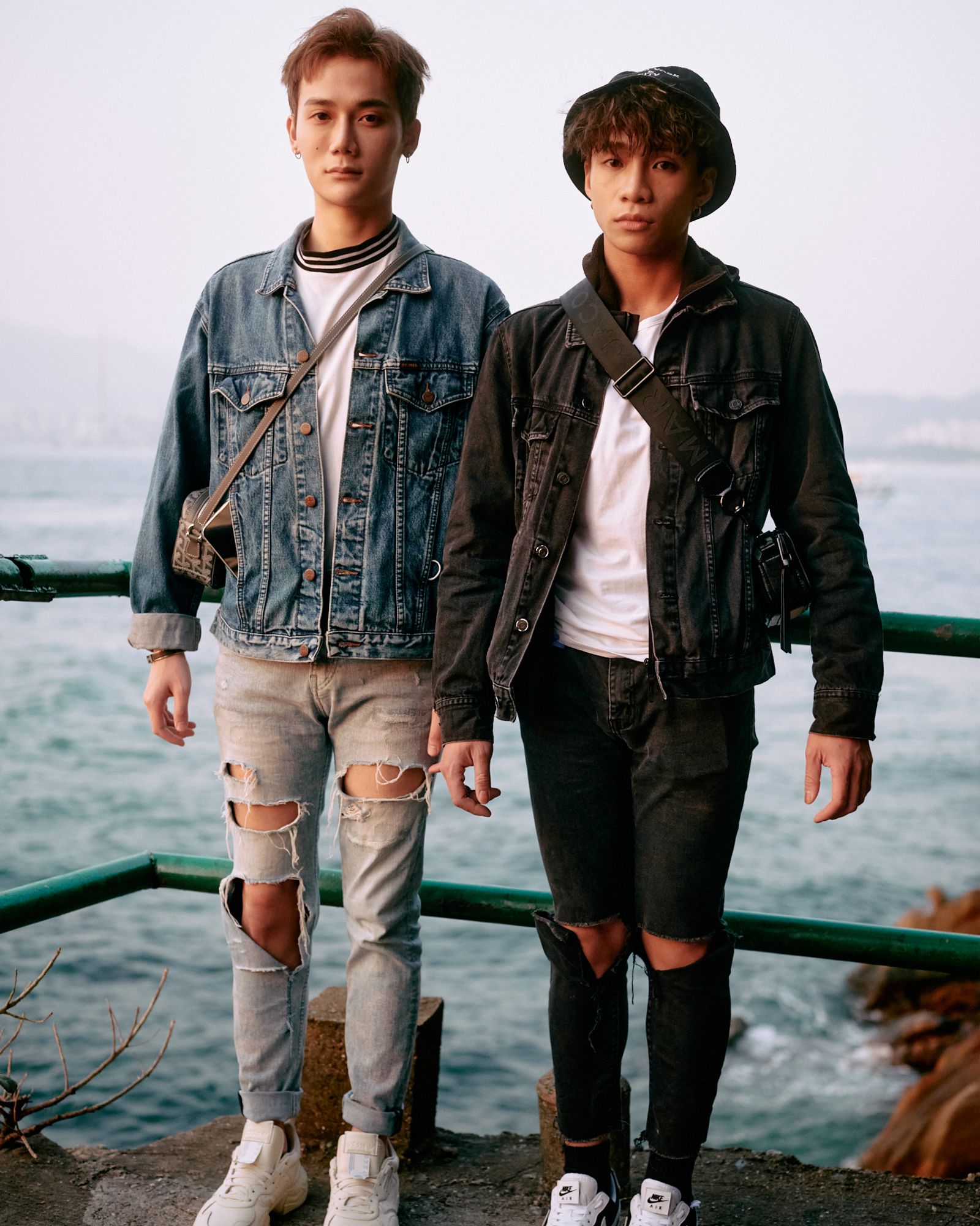 © Chung-wai Wong - Oscar and Kenny, waterfront at the western end of Hong Kong Island.