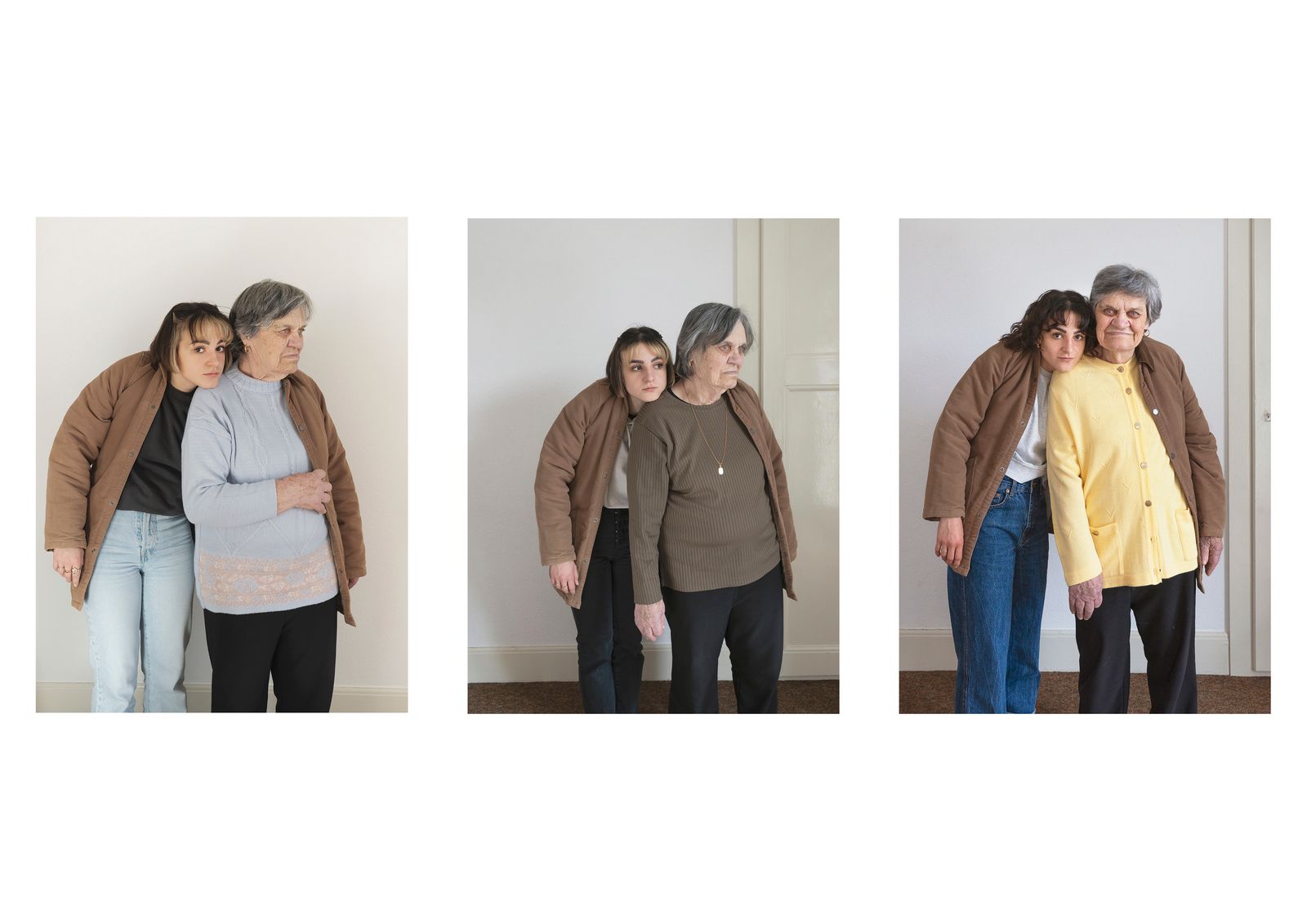 © Lisa Bertoldi - ©LisaBertoldi - Attachées ensemble, (rosso di sera, bel tempo si spera), from Tenersi stretto, 2022-2023-2024