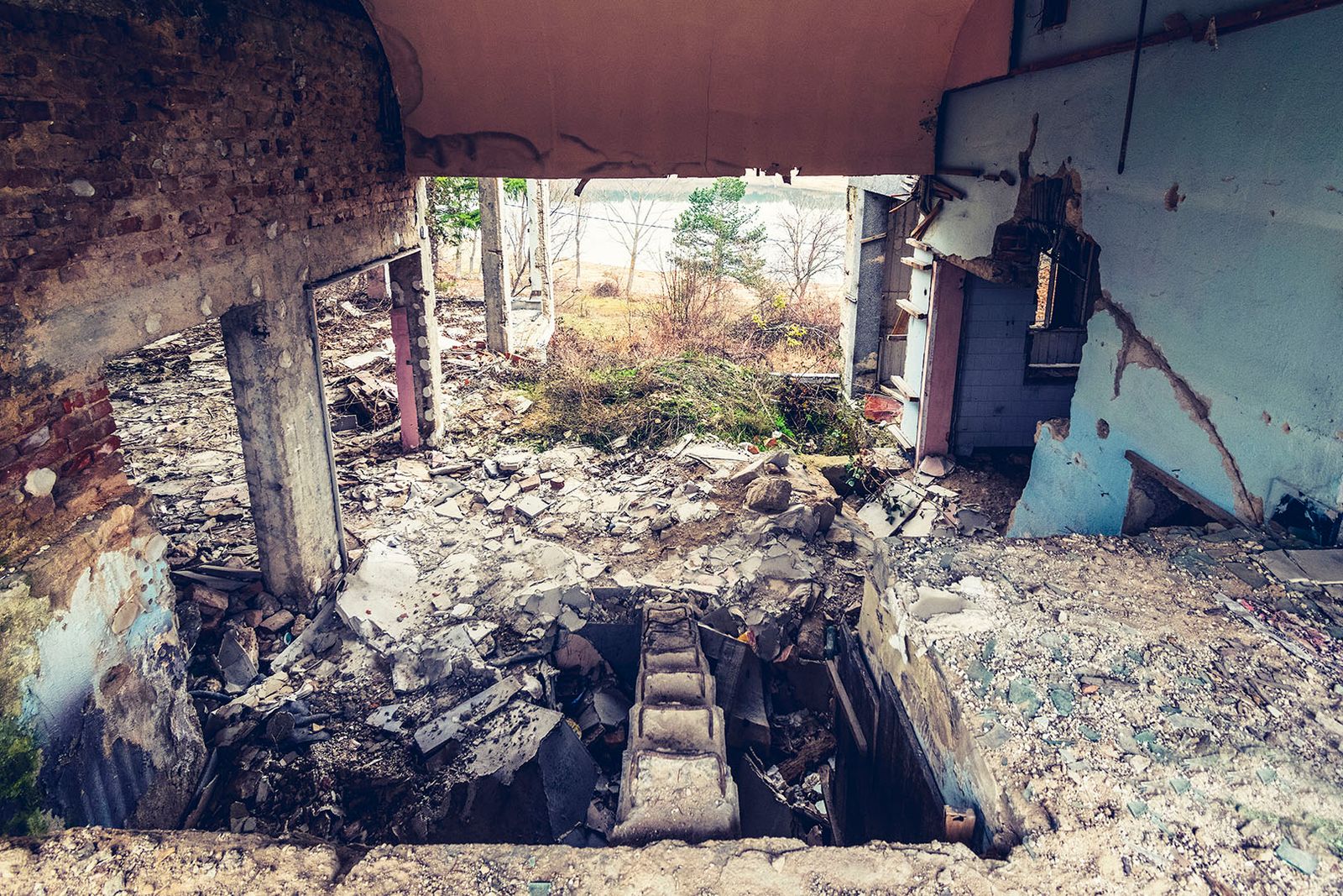 © Meri Boshkoska - Image from the THE MYSTERY OF ABANDONED PLACES photography project