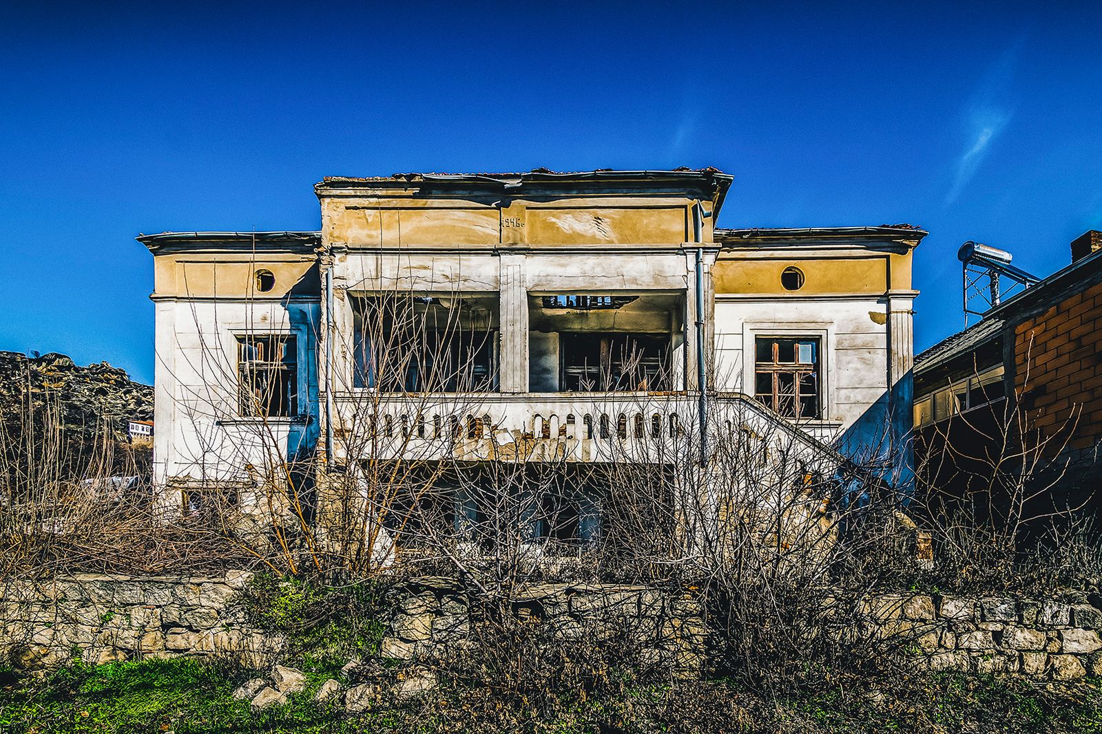 © Meri Boshkoska - Image from the THE MYSTERY OF ABANDONED PLACES photography project