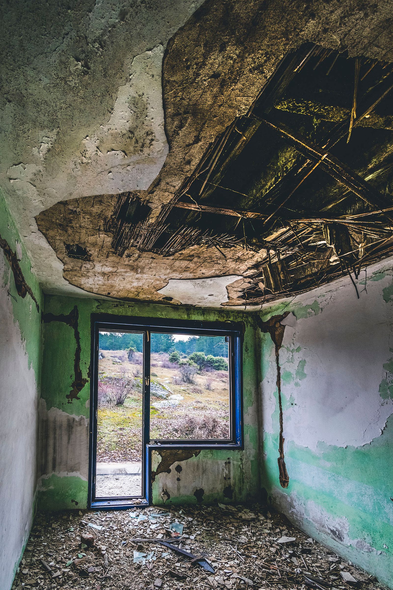 © Meri Boshkoska - Image from the THE MYSTERY OF ABANDONED PLACES photography project