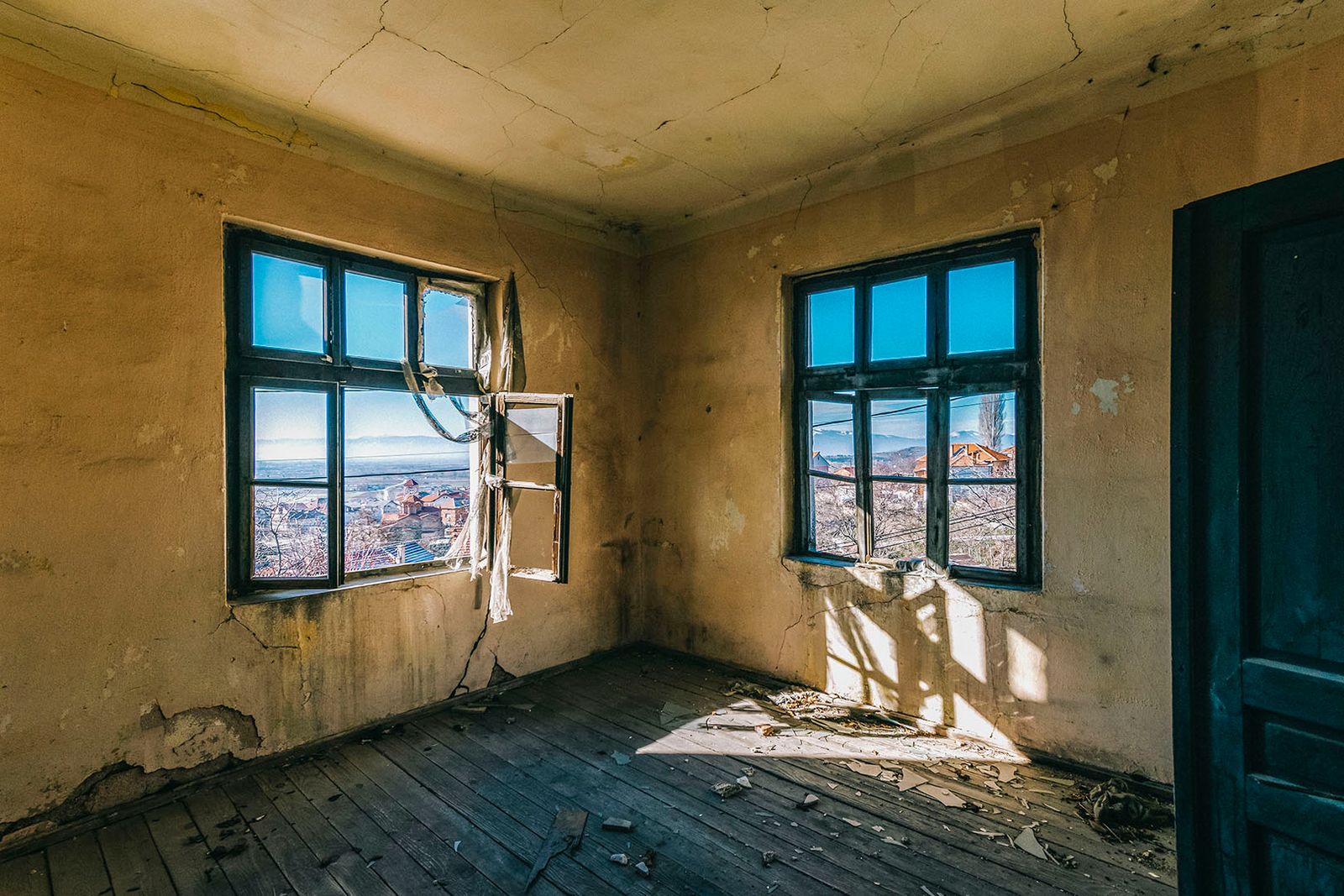 © Meri Boshkoska - Image from the THE MYSTERY OF ABANDONED PLACES photography project