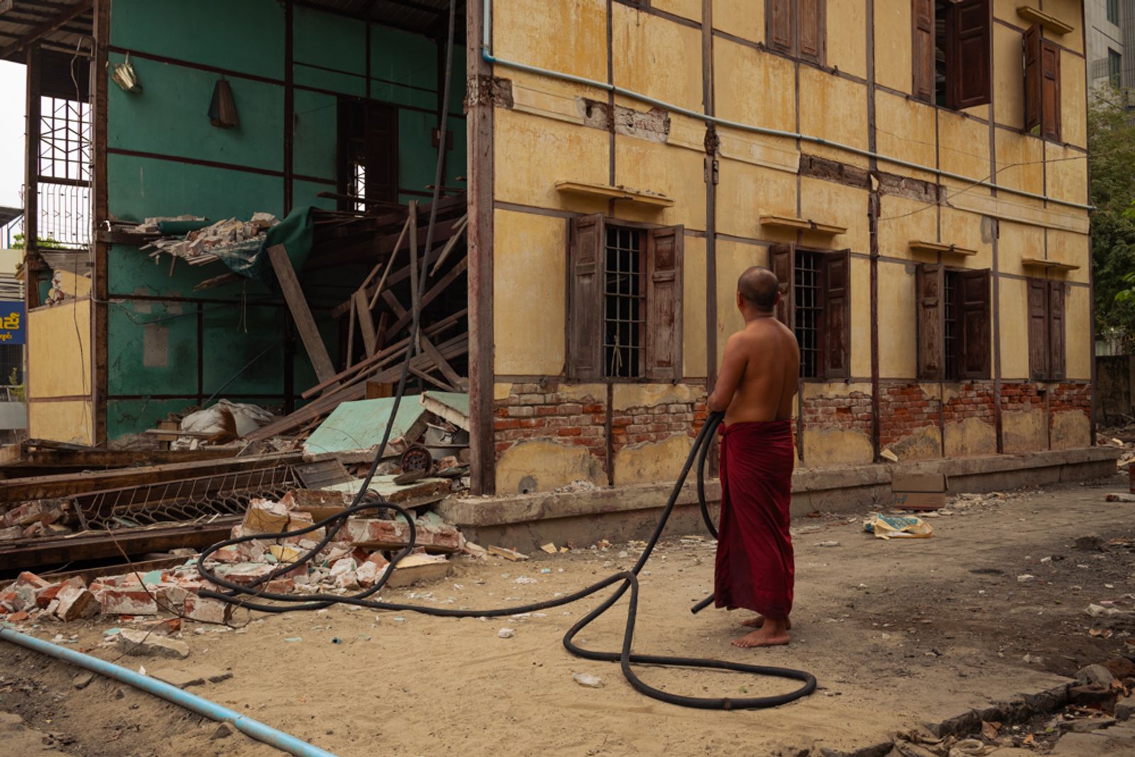 © Patrick Chengzhi Wang - Image from the Myanmar Earthquake photography project