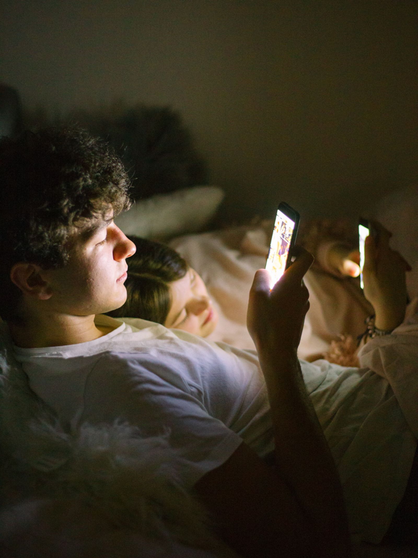 © Lea Franke - "They like to lie in bed together and scroll through Instagram"