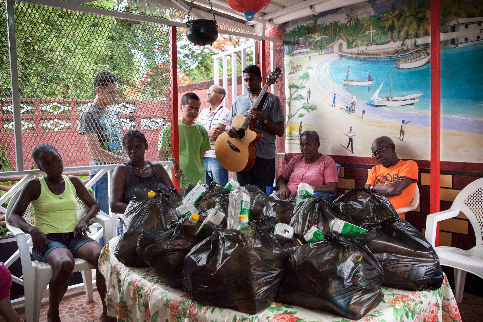 © Morgan Fache - Annual food distribution for the Chagossiens Community, members from a Catholic association.