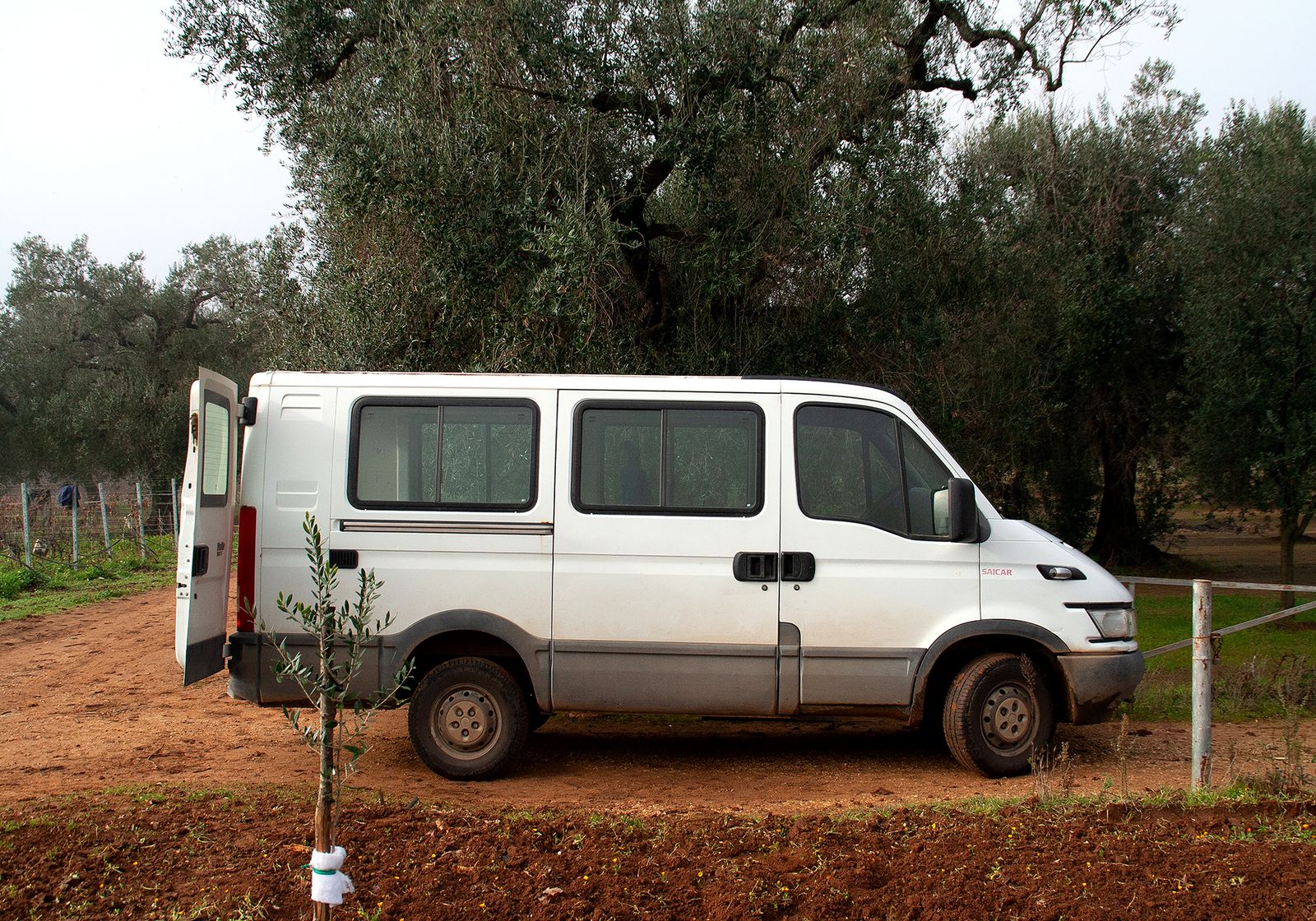 © Matteo Falcone - An example of minivan used by the "caporale" to pick up the farmers.