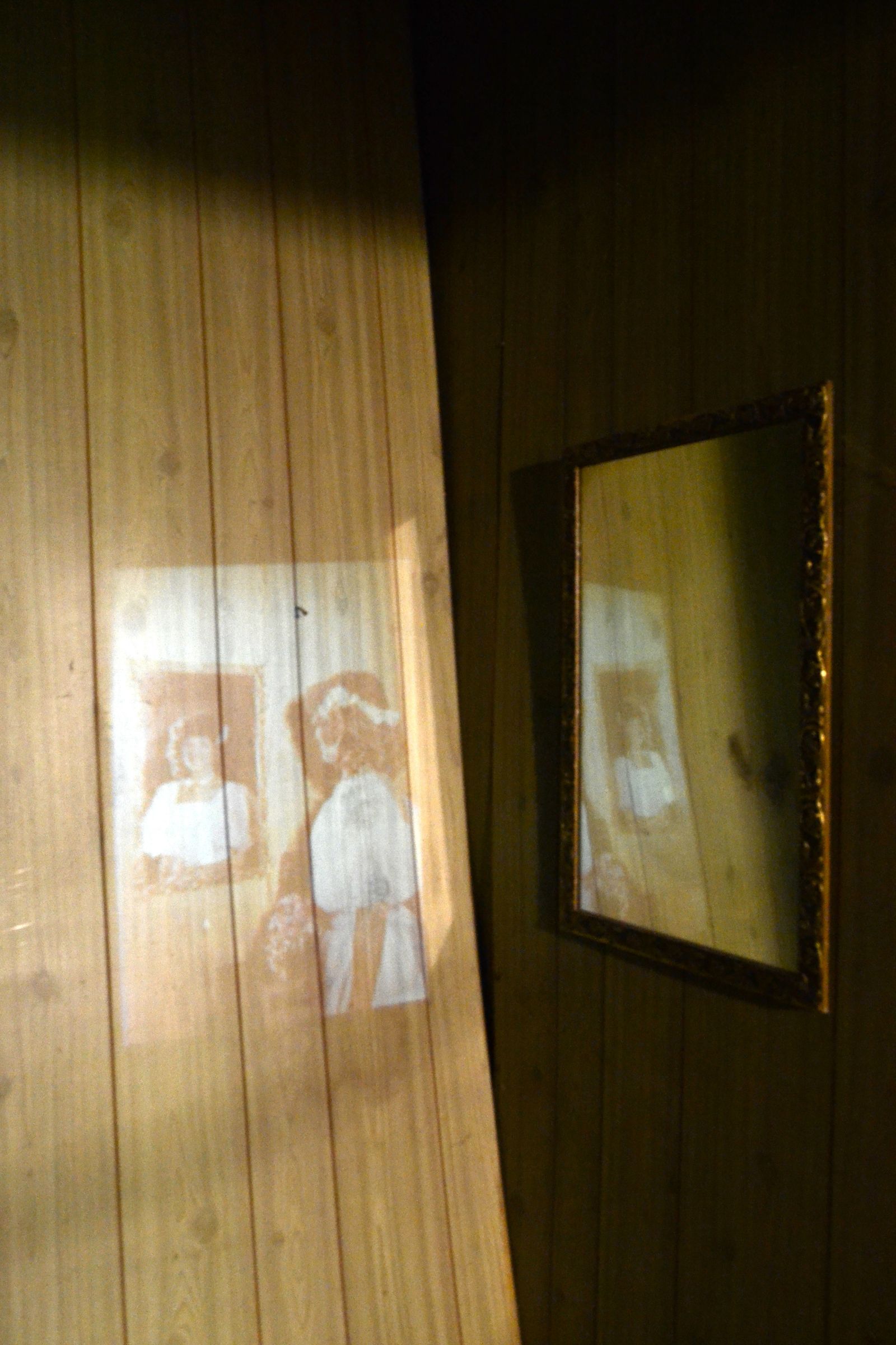 © Yasmin Natalia Pesce - Image from the Unfinished House photography project