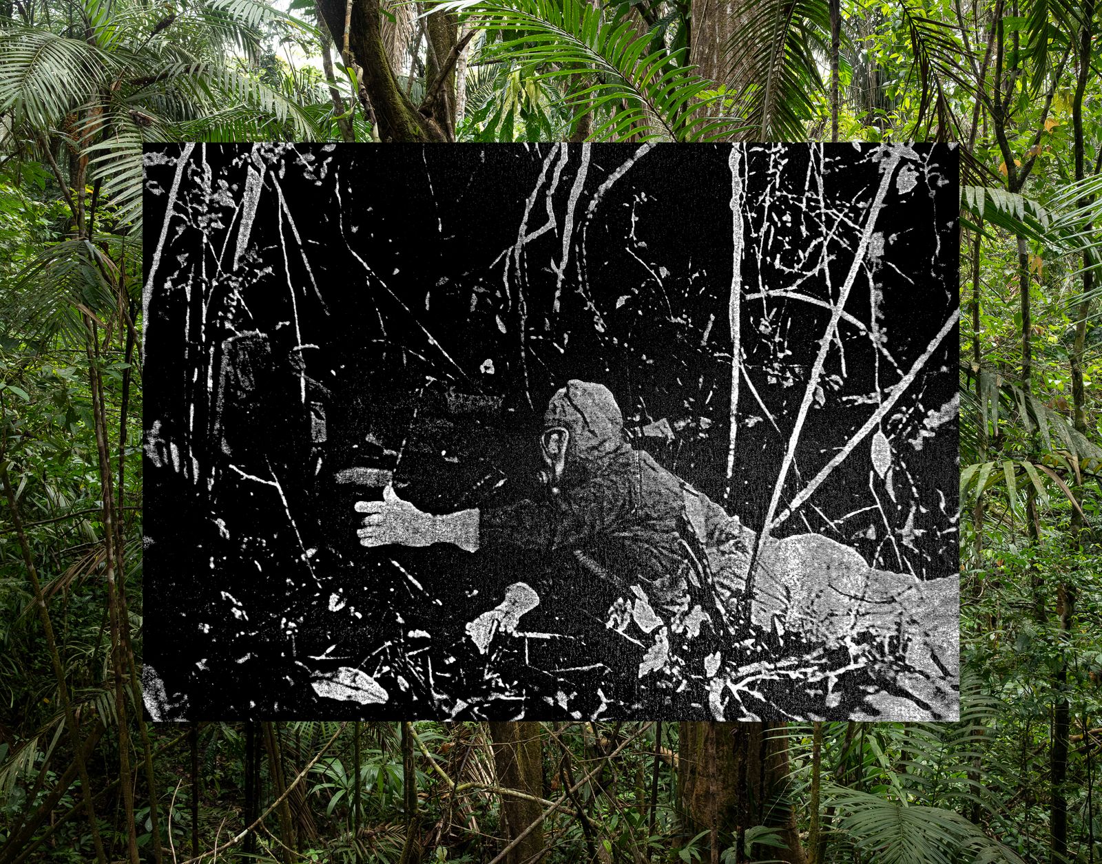 © Alfredo J. Martiz J. - Image from the Bombas no detonadas photography project