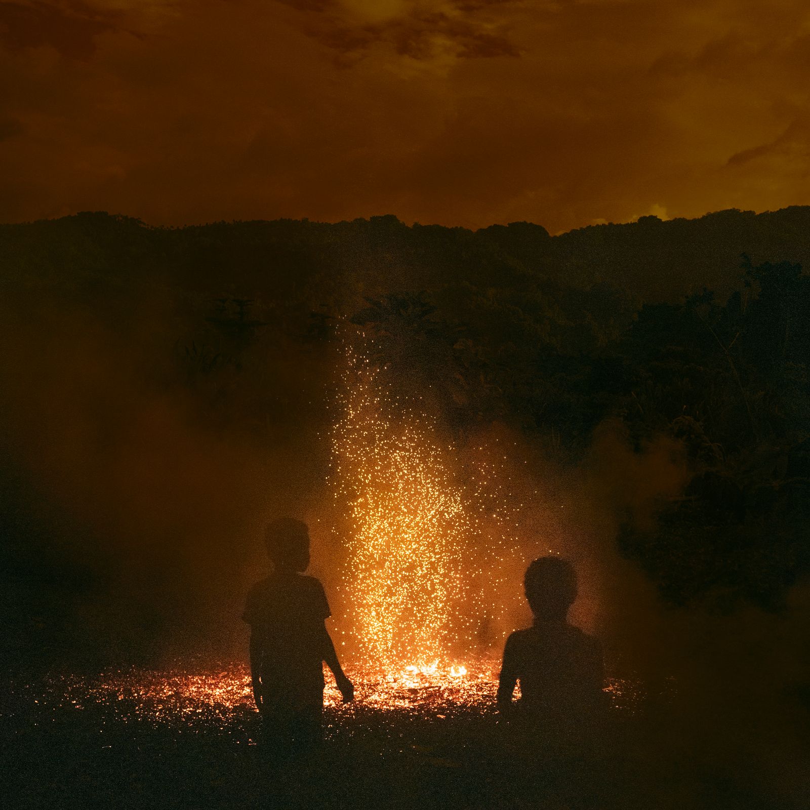 © Ioanna Sakellaraki - Matupit village, Mount Tarvuvur volcanic zone, East New Britain, Papua New Guinea
