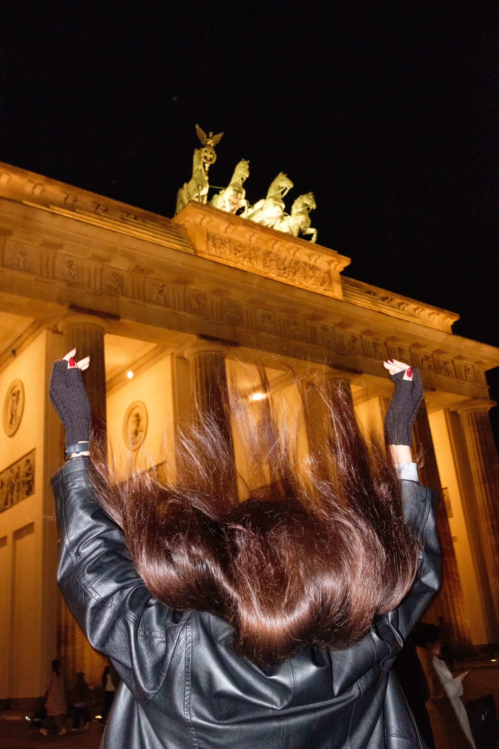 © Katerina Kouzmitcheva - Image from the Sorry for the lack of contact photography project