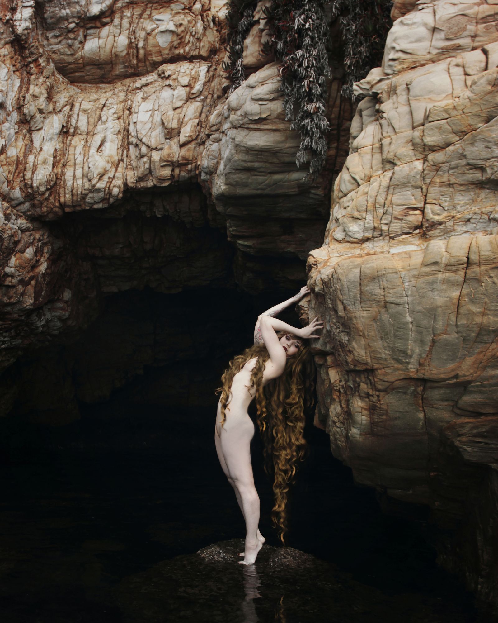 © Natalia Kovachevski - Image from the The Myth of Femininity photography project