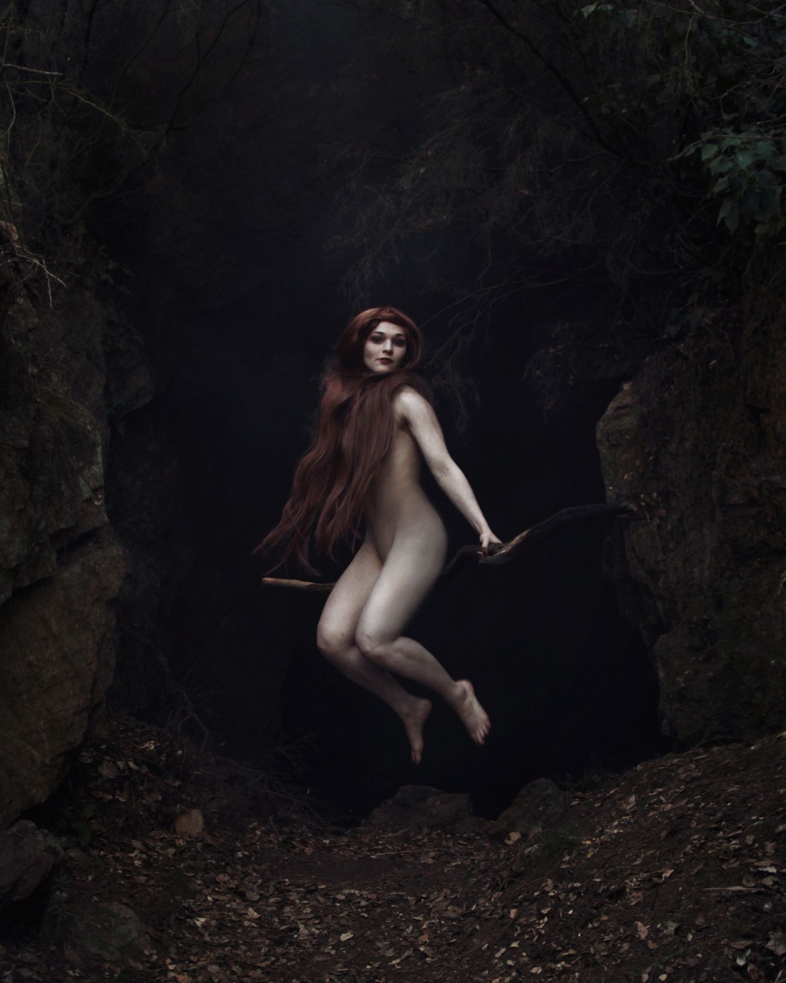 © Natalia Kovachevski - Image from the The Myth of Femininity photography project