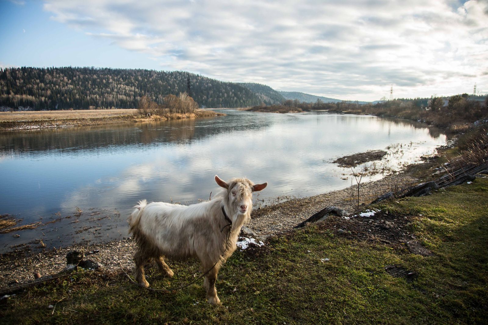 © Sally Low - The Msrassu River in Chuvashka.